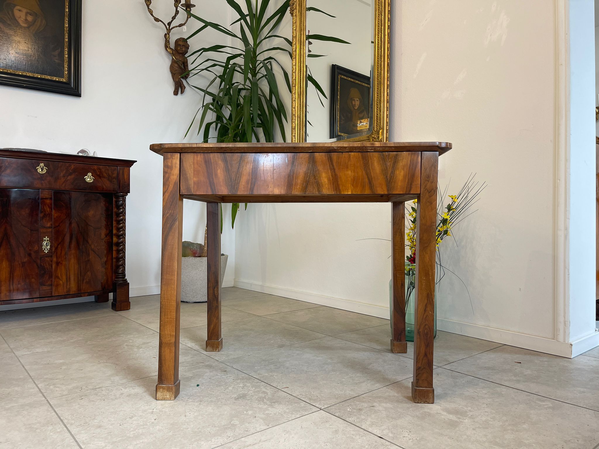 4e2dae7c-7e93-4eb3-b8a4-ae7af6a2dd8c-1 Originales Biedermeier Tischerl Stempeltisch A4567-1