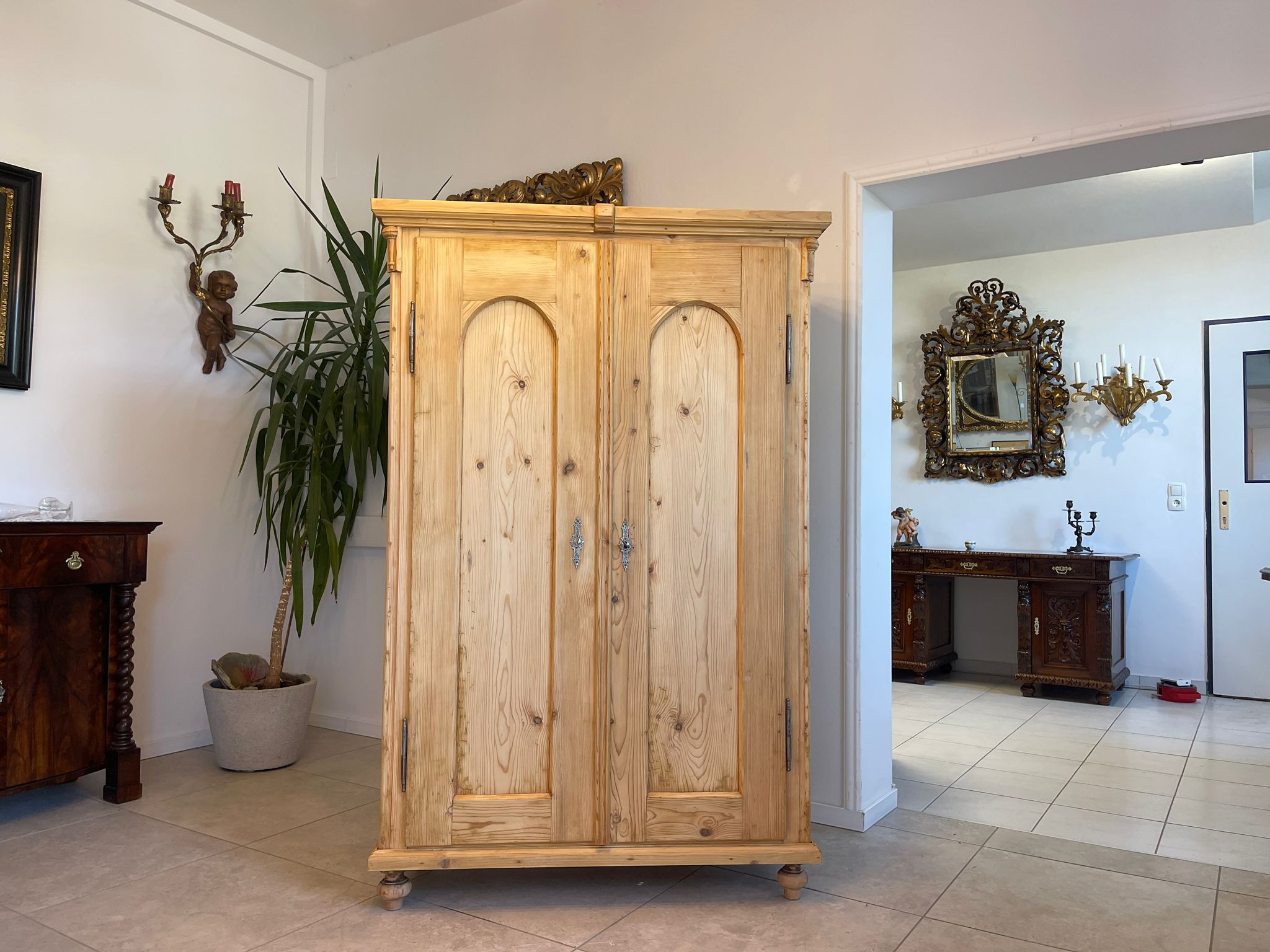 1cea3037-68c4-496a-beb4-c106248c5c02 Steirischer Bauernschrank Antik Gründerzeit Bauernkasten Naturholz A4828