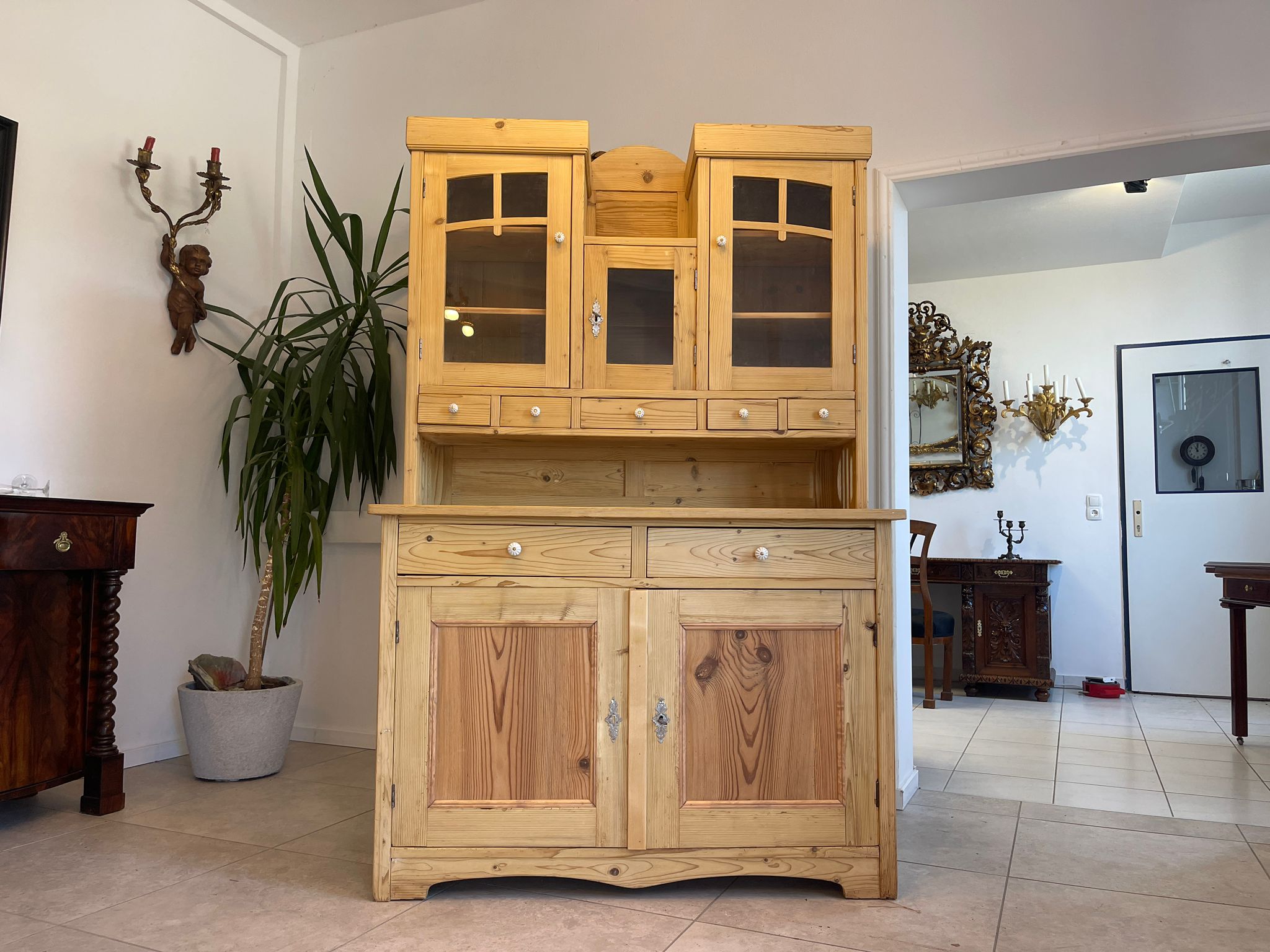 c6750491-ad9a-49fe-a6e4-1f0deb611982 Jugendstil Küchenbuffet Küchenschrank Küchenkredenz A4899