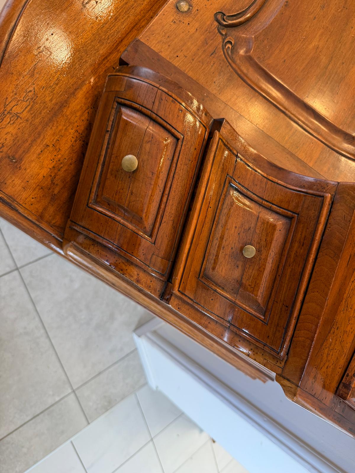 SALE Originale Aufsatzvitrine Aufsatzkommode Vitrine Antiquität Nussholz  D1146