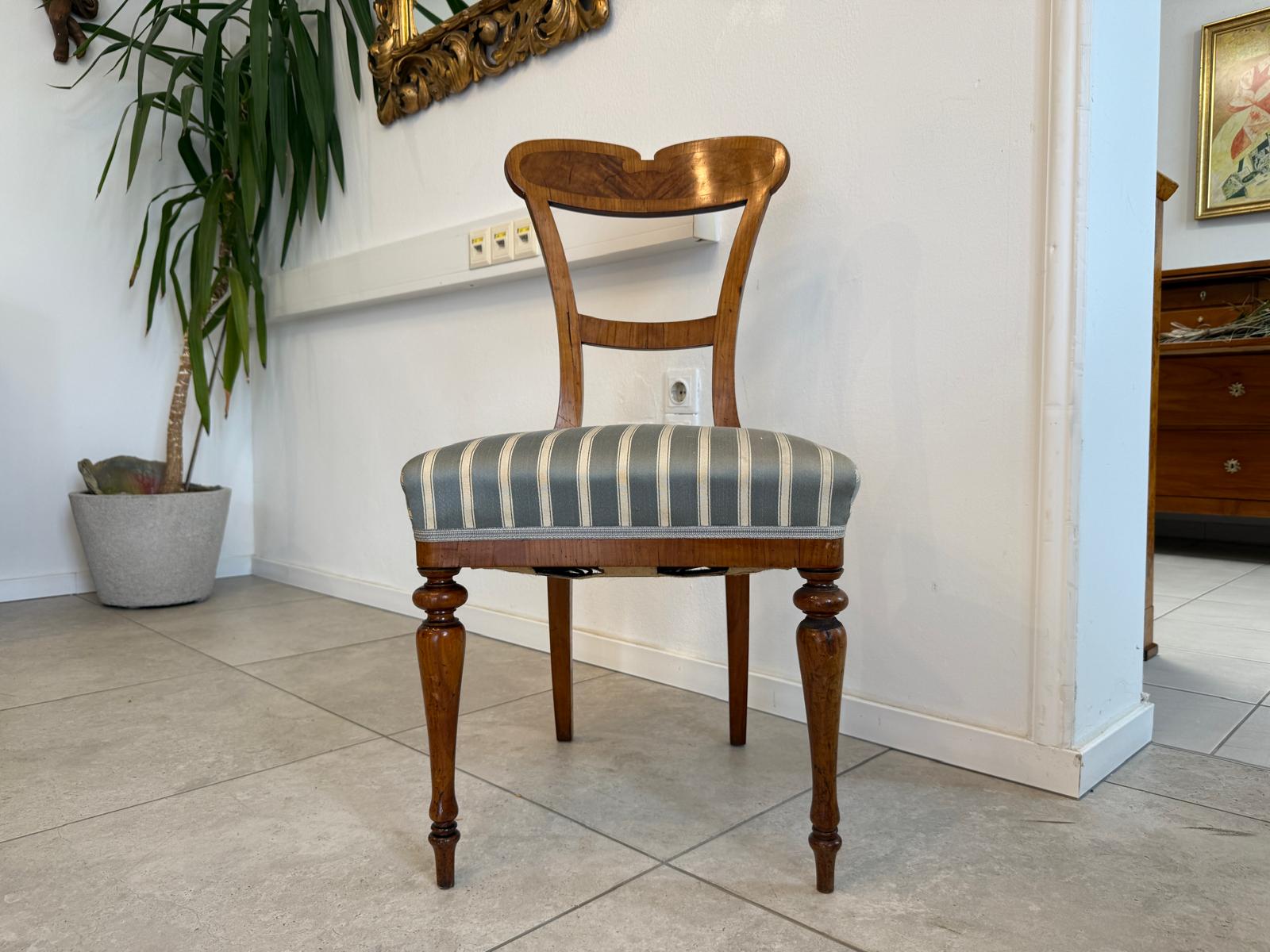 Biedermeier Sessel Stuhl Nussholz Rarität Antiquität G1858-1