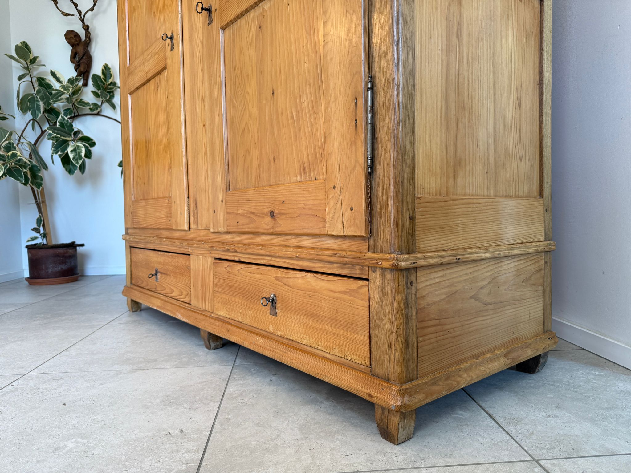 Originaler Bauernschrank Biedermeierschrank Hallenschrank Bauernkasten G2094