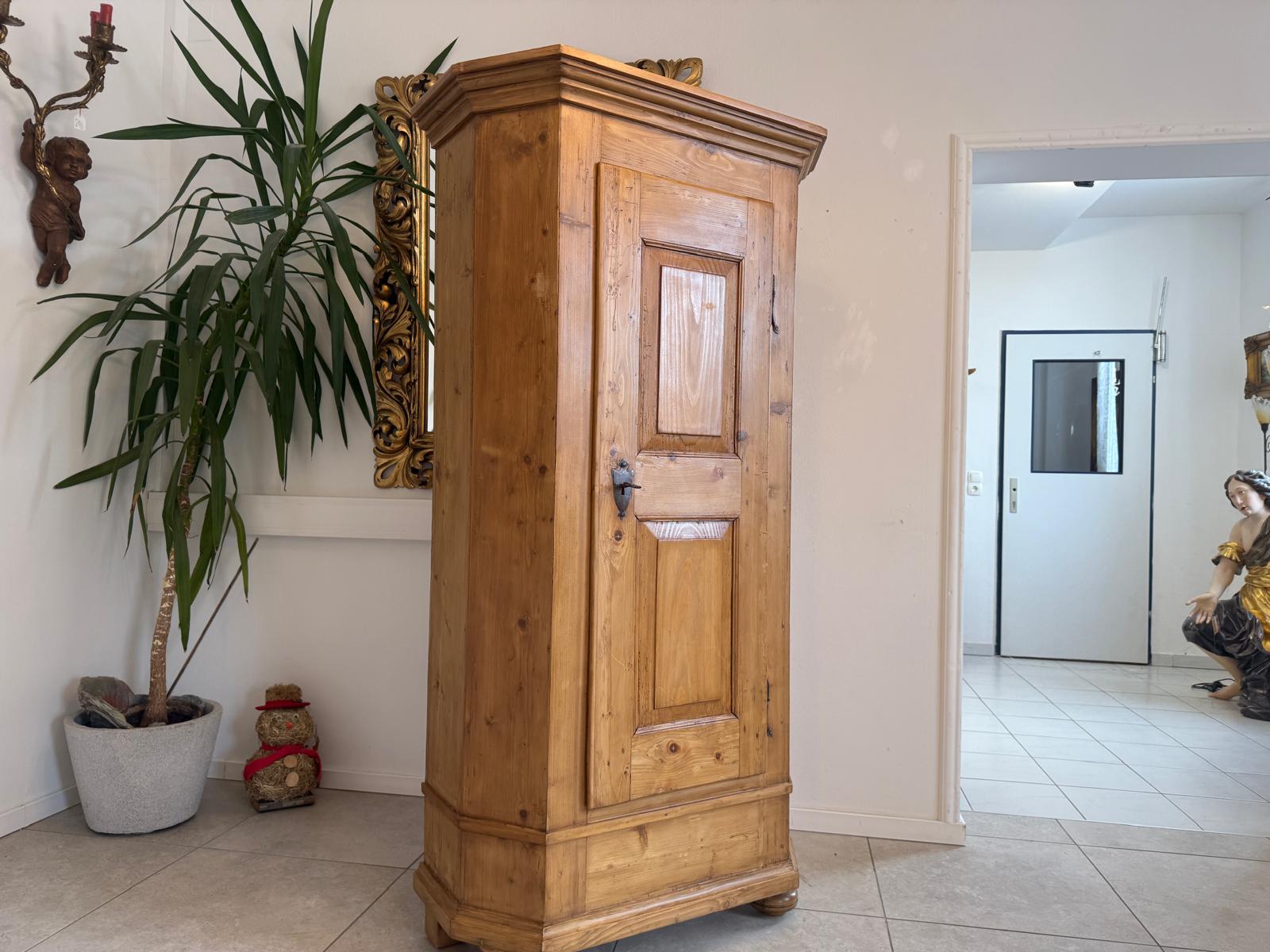 Restaurierter 1 türiger Bauernschrank Barocker Naturholzschrank Weichholz D1016