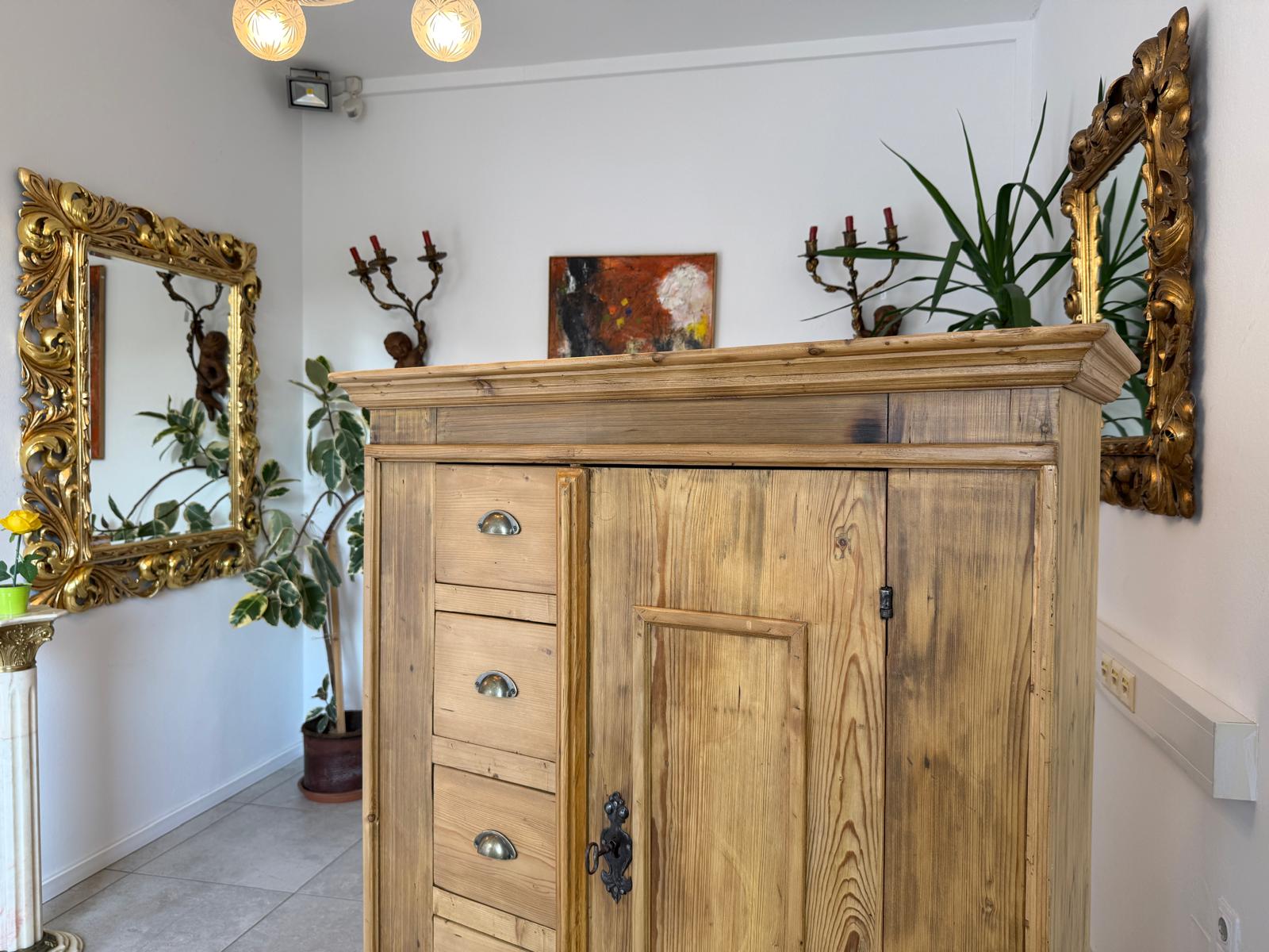 Bäuerlicher uriger Brotschrank Almerschrank Speiskasten Bauernkasten G1850