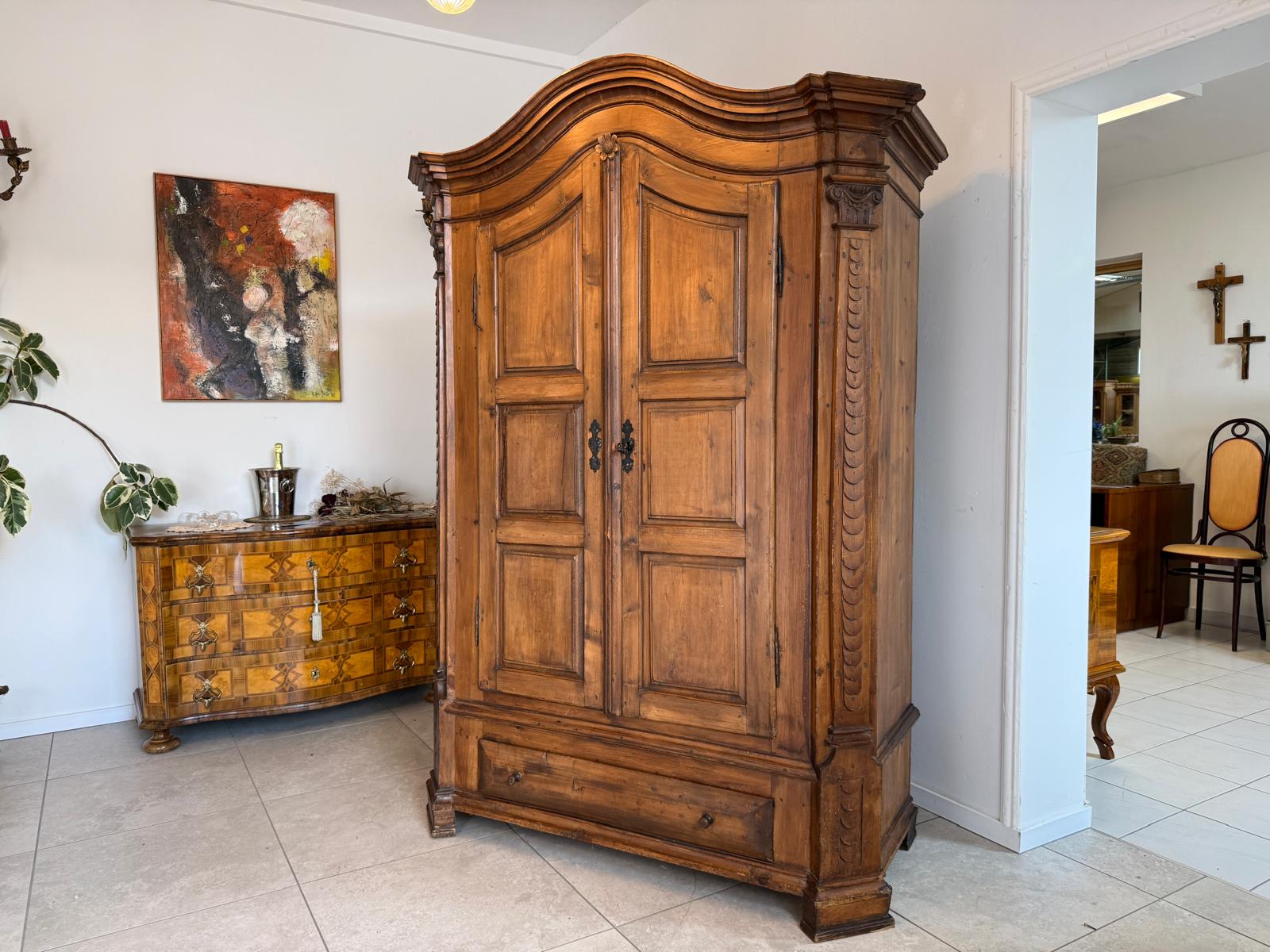 Barockstil Schrank Buchenholz Bücherschrank Stilschrank D2696