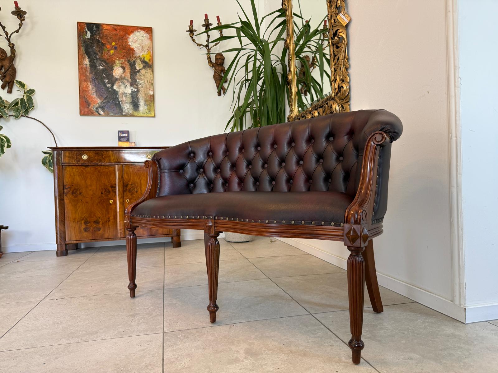 Chesterfield 2er Clubsofa Diwan Couch Oxblood Kultmöbel D2517