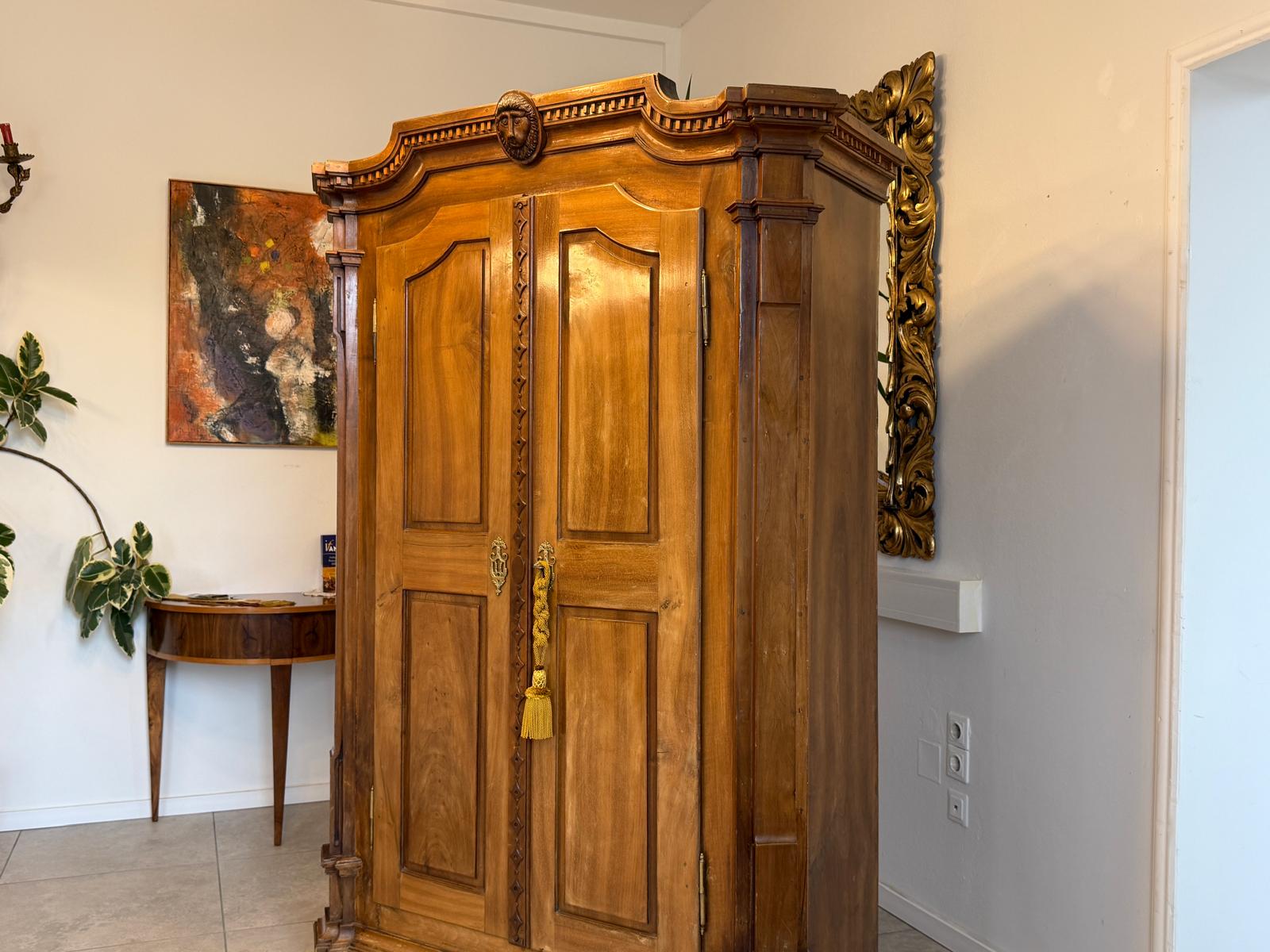 Authentischer Josefinischer Kleiderschrank Hallenschrank um 1780 G2237