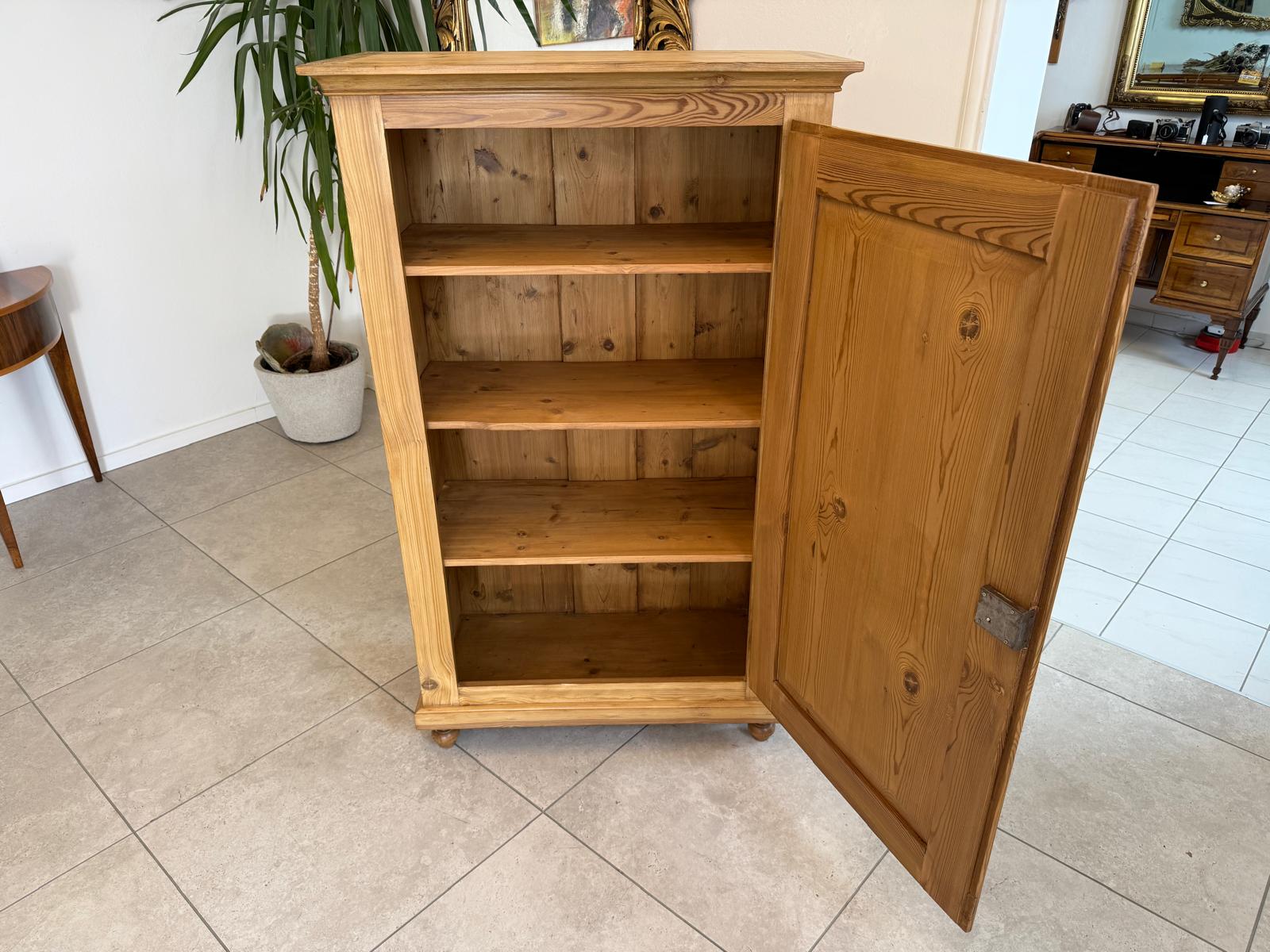 Bäuerliches Biedermeier Bauernschrank Halbschrank Vertiko G2201