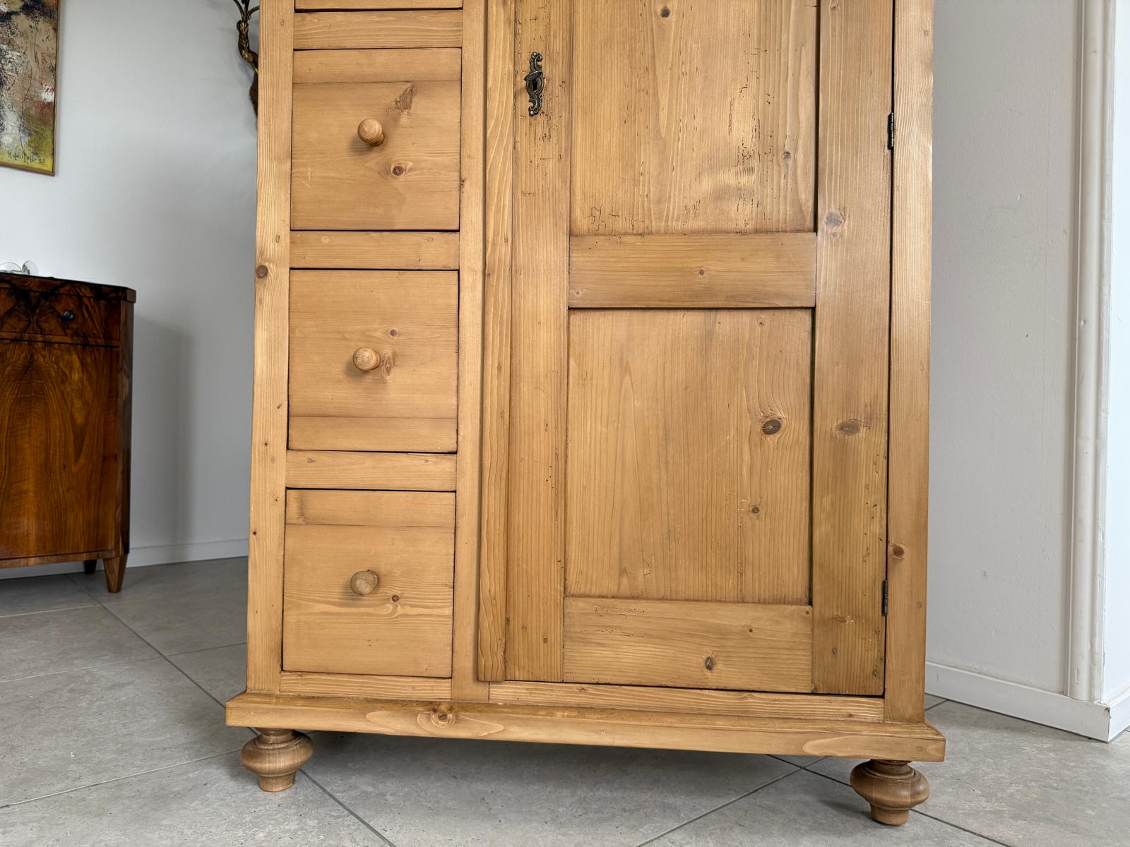 Uriger Brotschrank Almerschrank Speiskasten Bauernkasten G2066