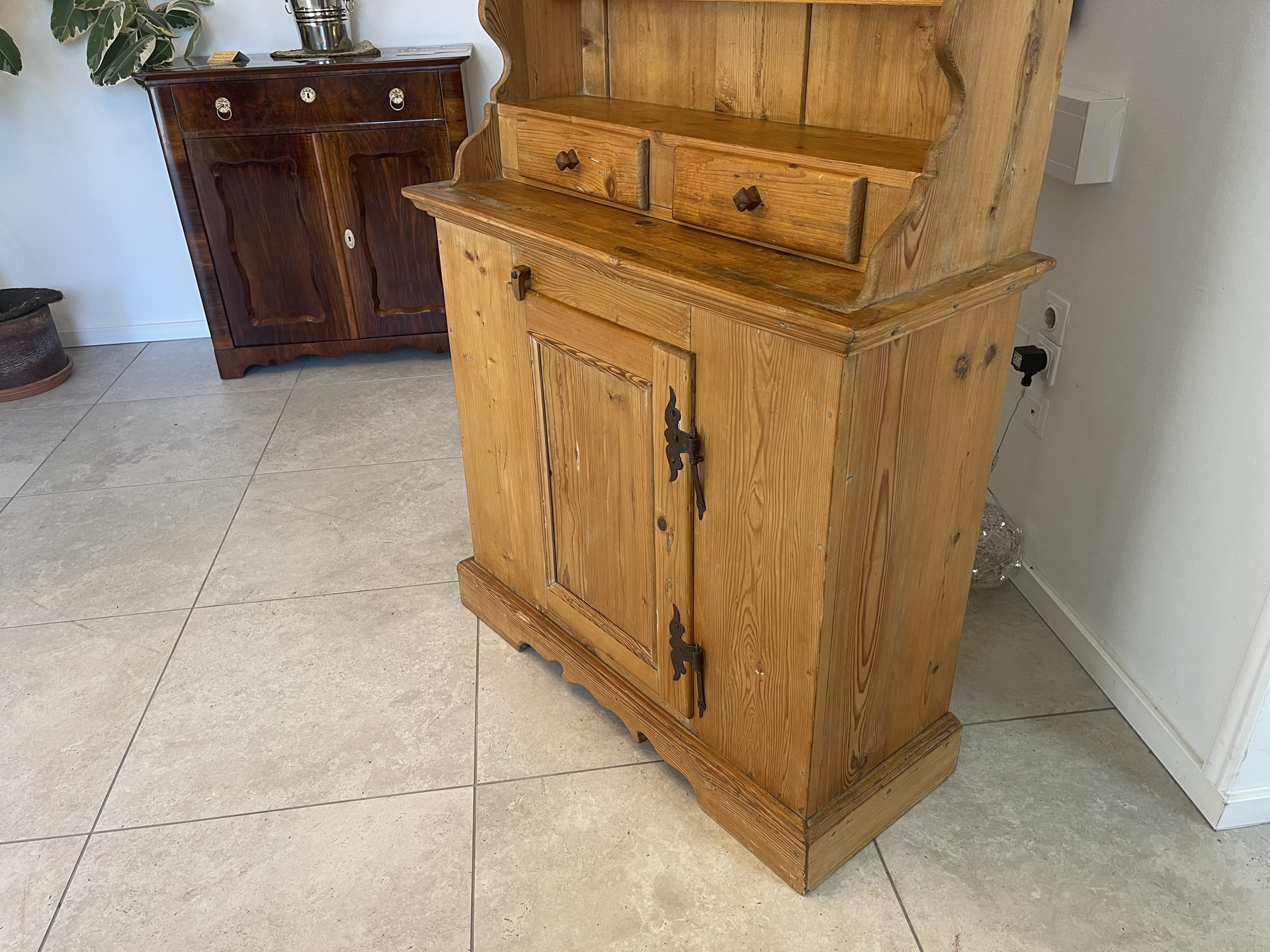 Bauernschrank-196 Bäuerliche Anrichte Etagere Kommode Kasterl B1949