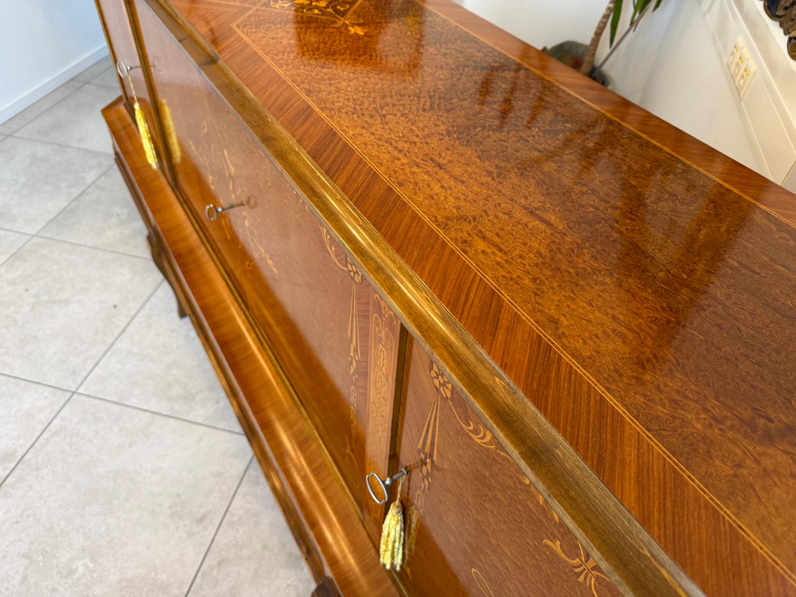 Prächtige Anrichte Sideboard Kommode Barockstil Stilmöbel Traum D1234