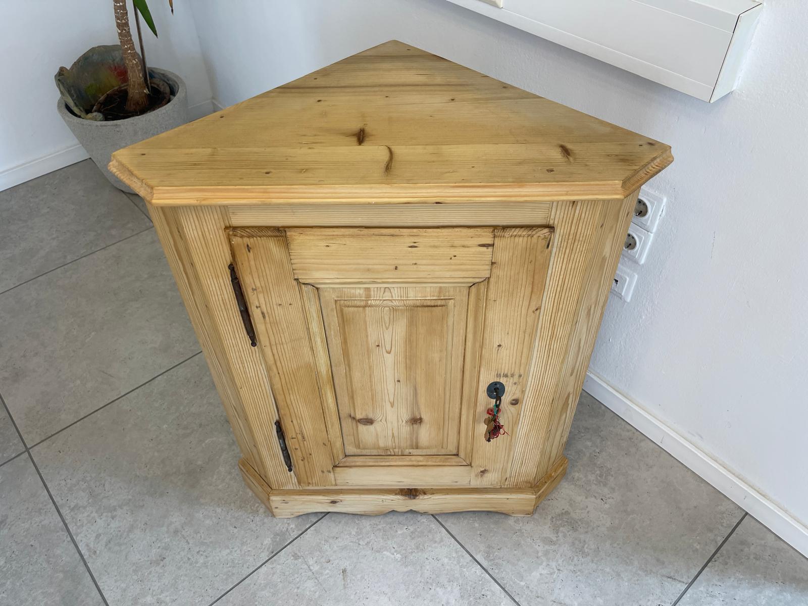 Bäuerliches Eckkasterl Eckanrichte Eckmöbel Bauernchrank G1598