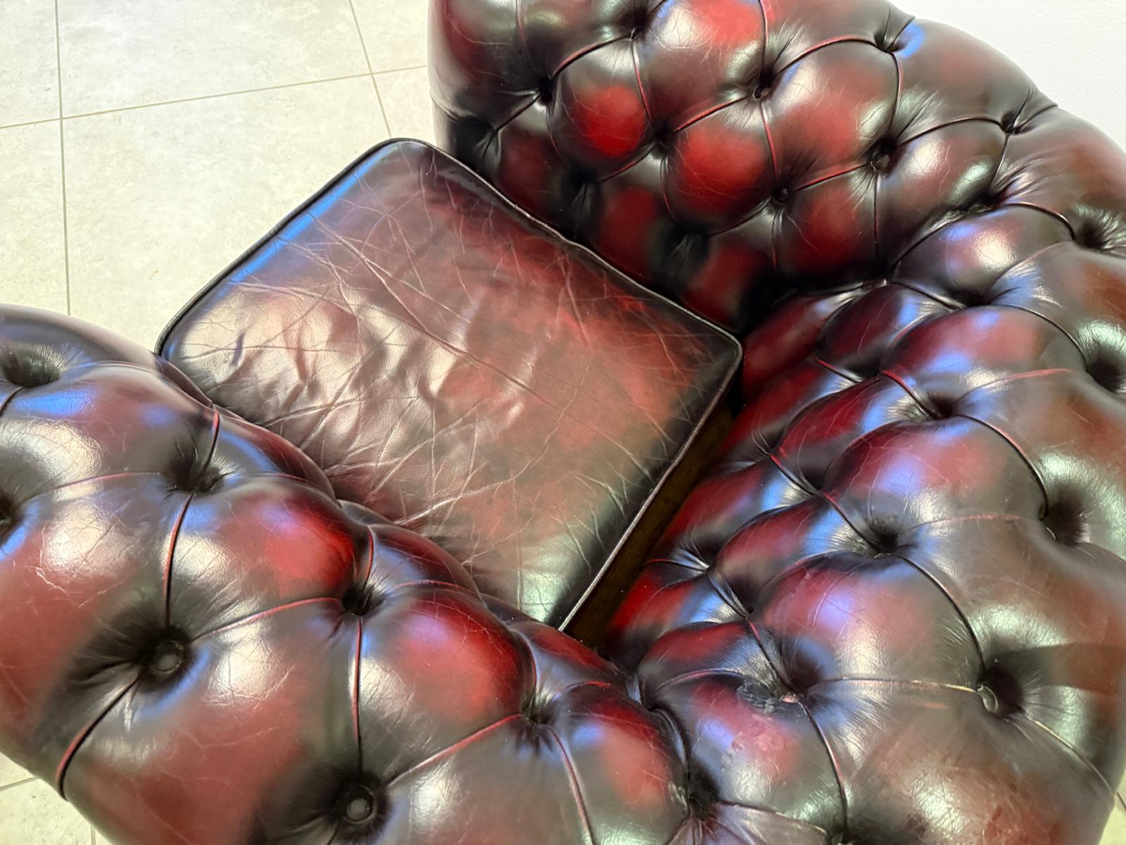 3er Ensemble Chesterfield Sofa Clubfauteuils Cultmöbel Antik D1027