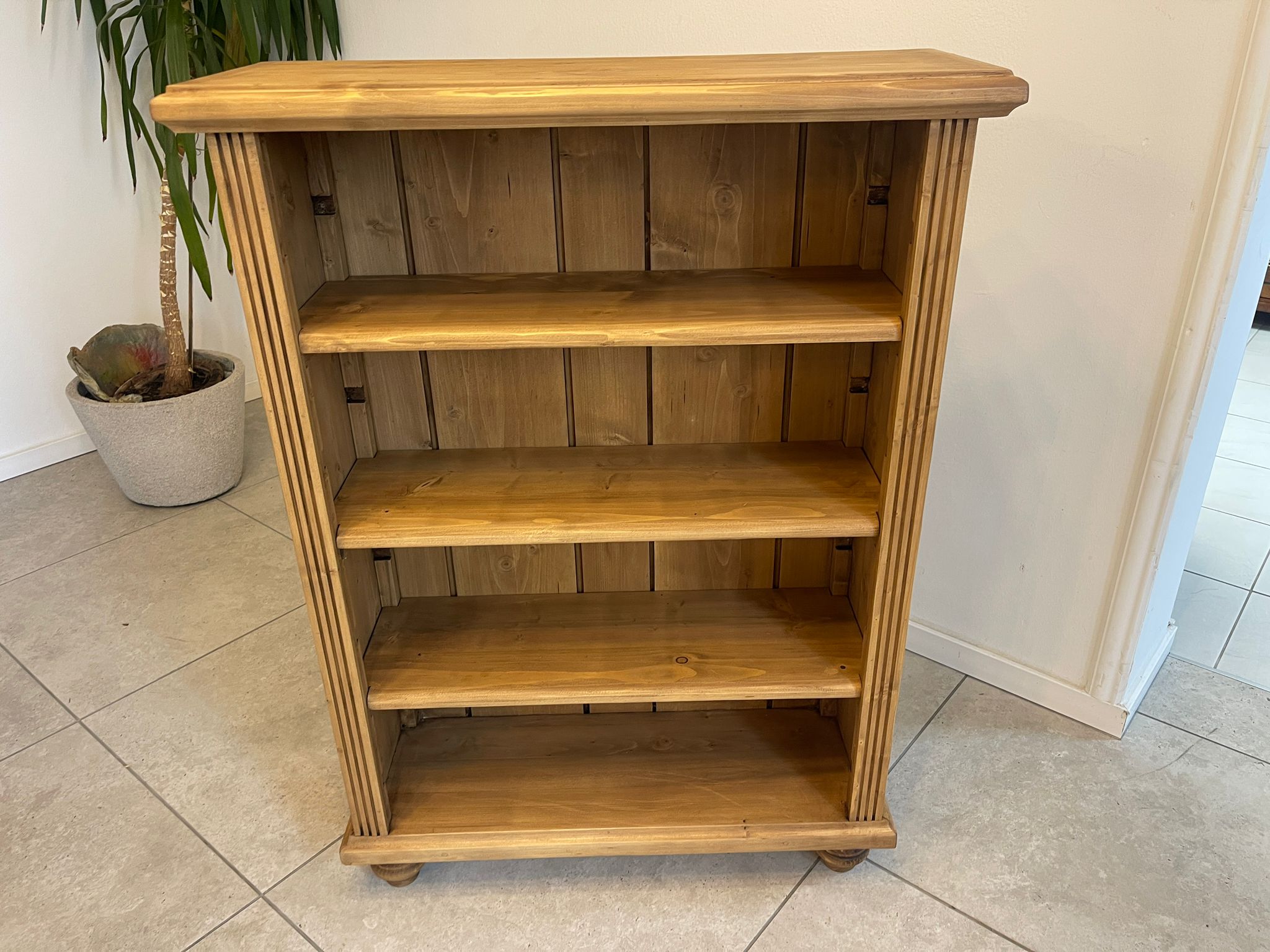 2eba964b-6e5c-43e3-adc8-1e1ecdc57acd Bäuerliches Regal Kommode Kasterl mit verstellbaren Tablaren A5059