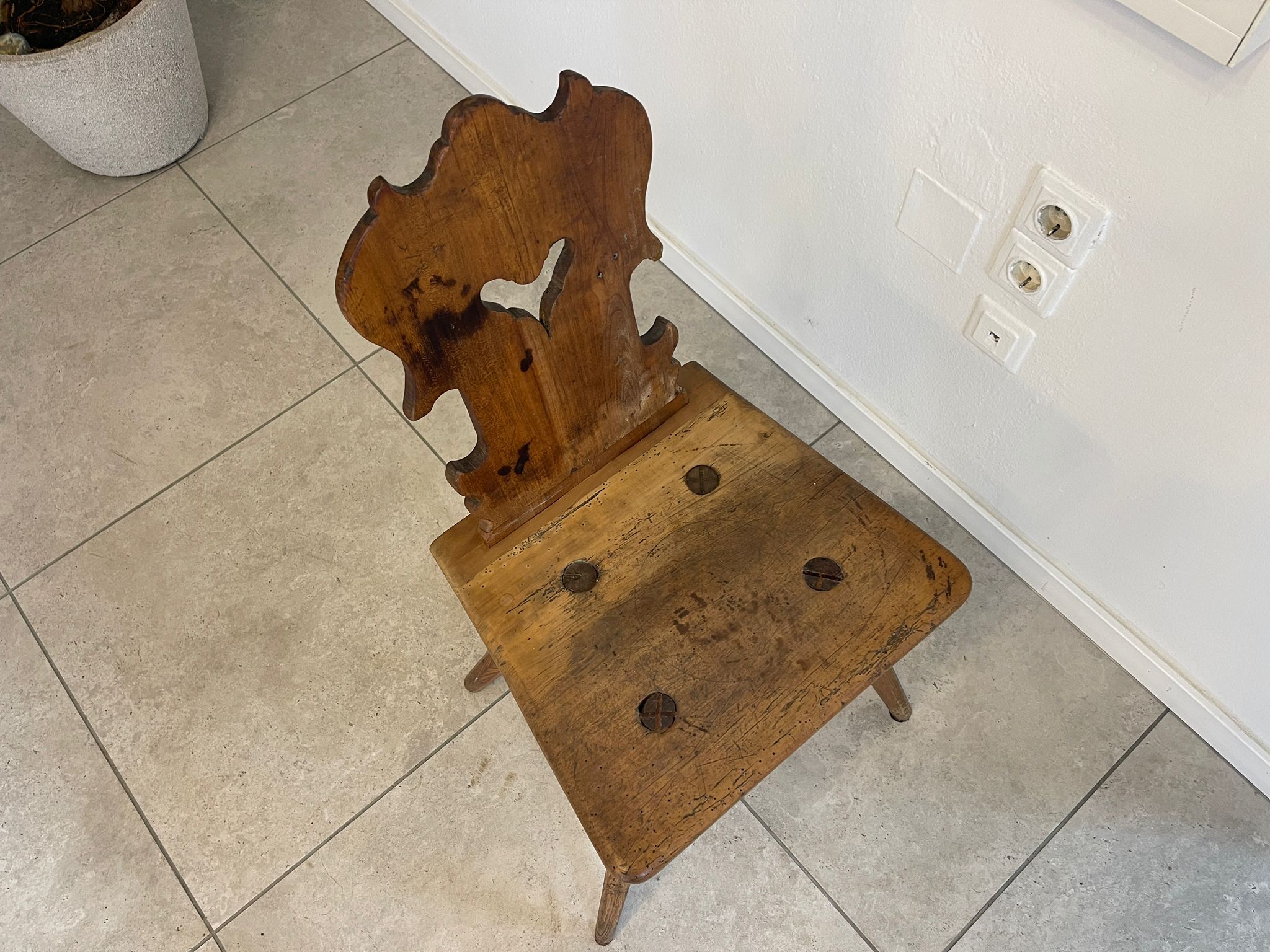 Uriger Biedermeier Bauernsessel Sessel Brettstuhl A5030