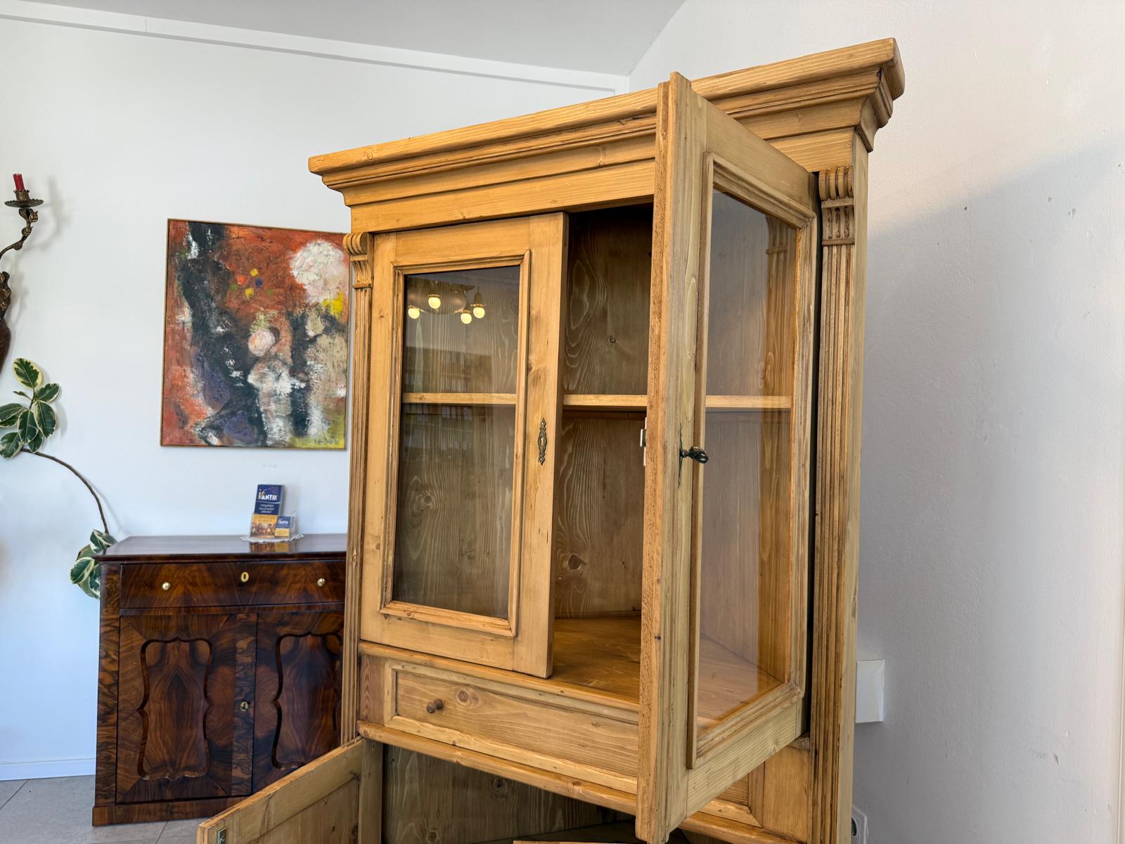 Eckschrank Eckvitrine Naturholz Gründerzeit Stil D2492