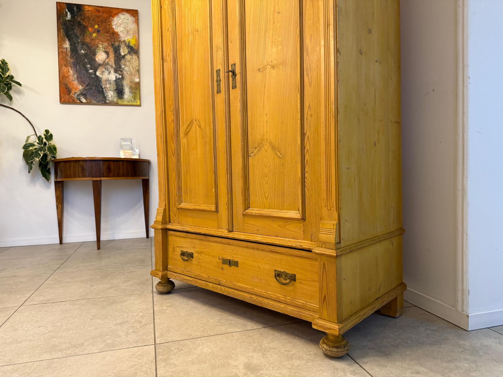 Gründerzeit Bauernschrank Bauernkasten Garderobenschrank Weichholz G2400