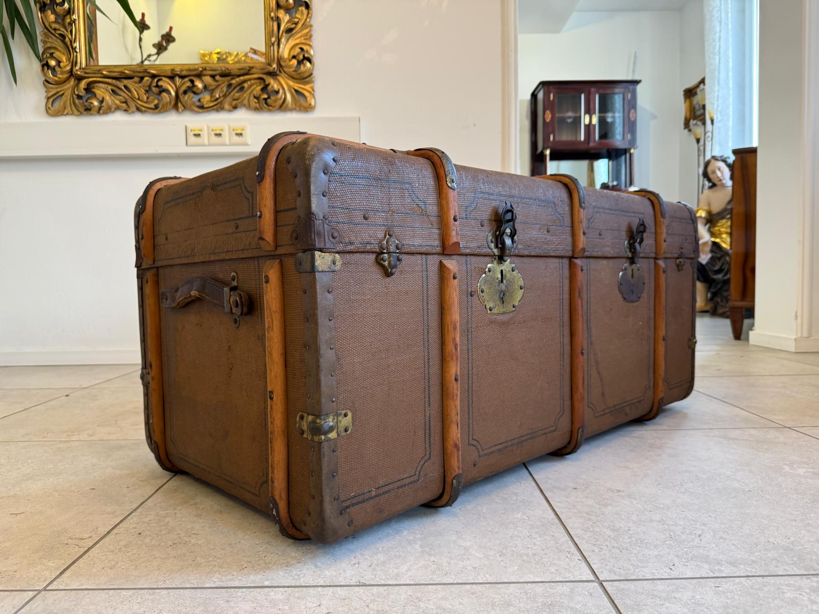 Historischer Reisekoffer / Seekoffer aus der Zeit um 1900 D1238