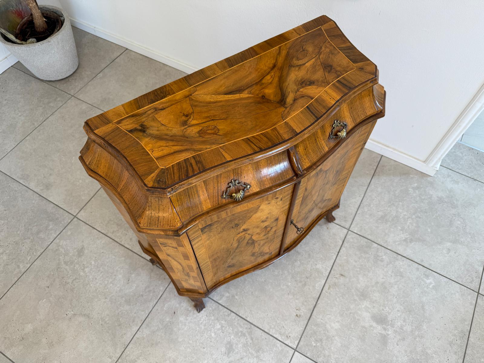 Anrichte Barockstil Stilkommode Barock Stilmöbel G1772