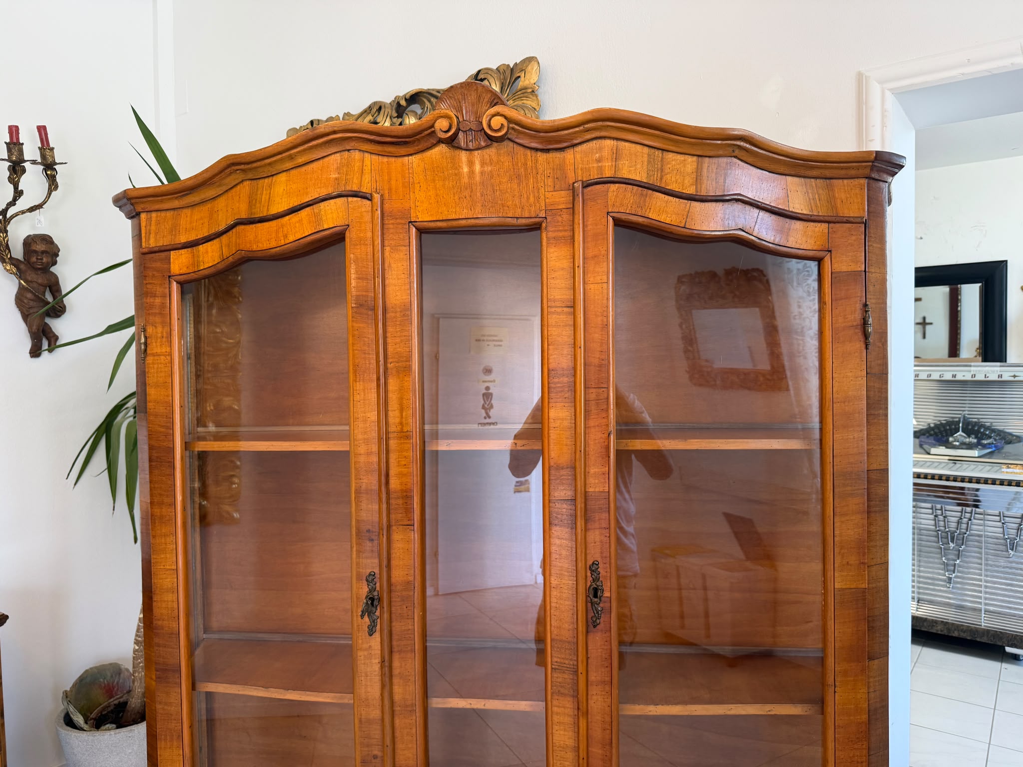 Barockstil Vitrine Intarsiert Nussholz Bücherschrank Stilschrank D2620