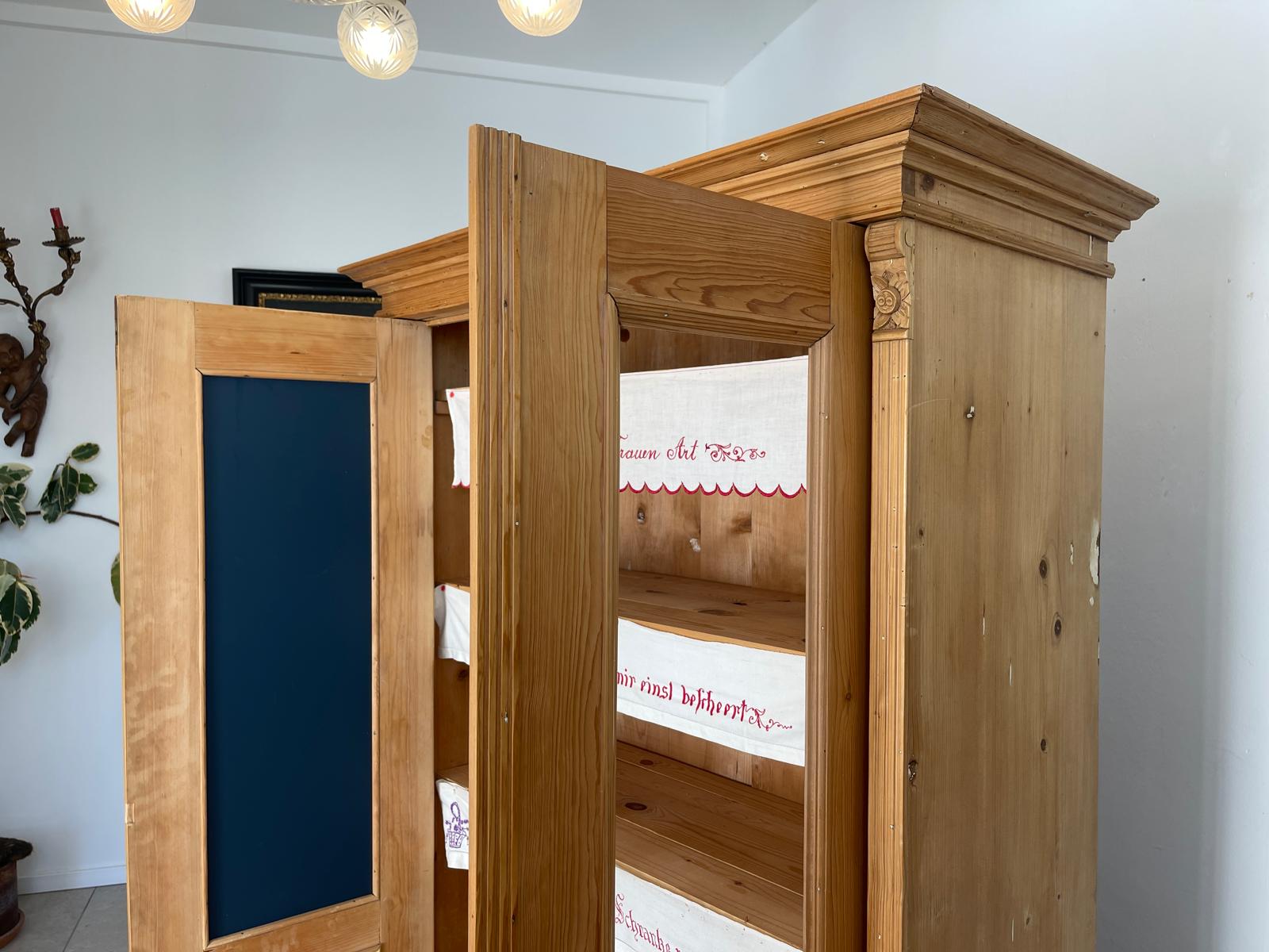 Bäuerliche Vitrine Bauernvitrine Bauernschrank Naturholz Bücherschrank G1282