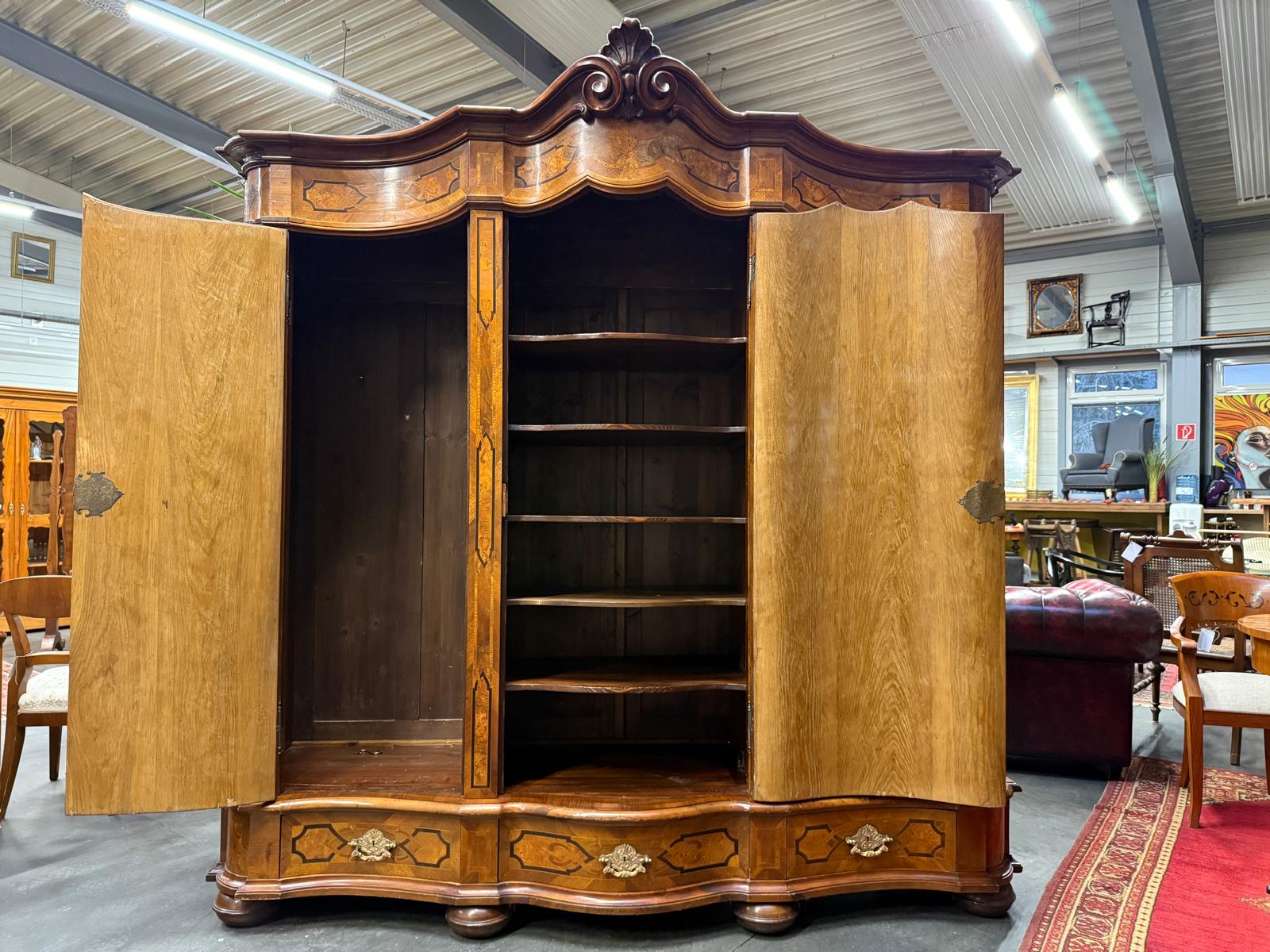 Barocker Hallenschrank Barockschrank Maria Theresienschrank G2313