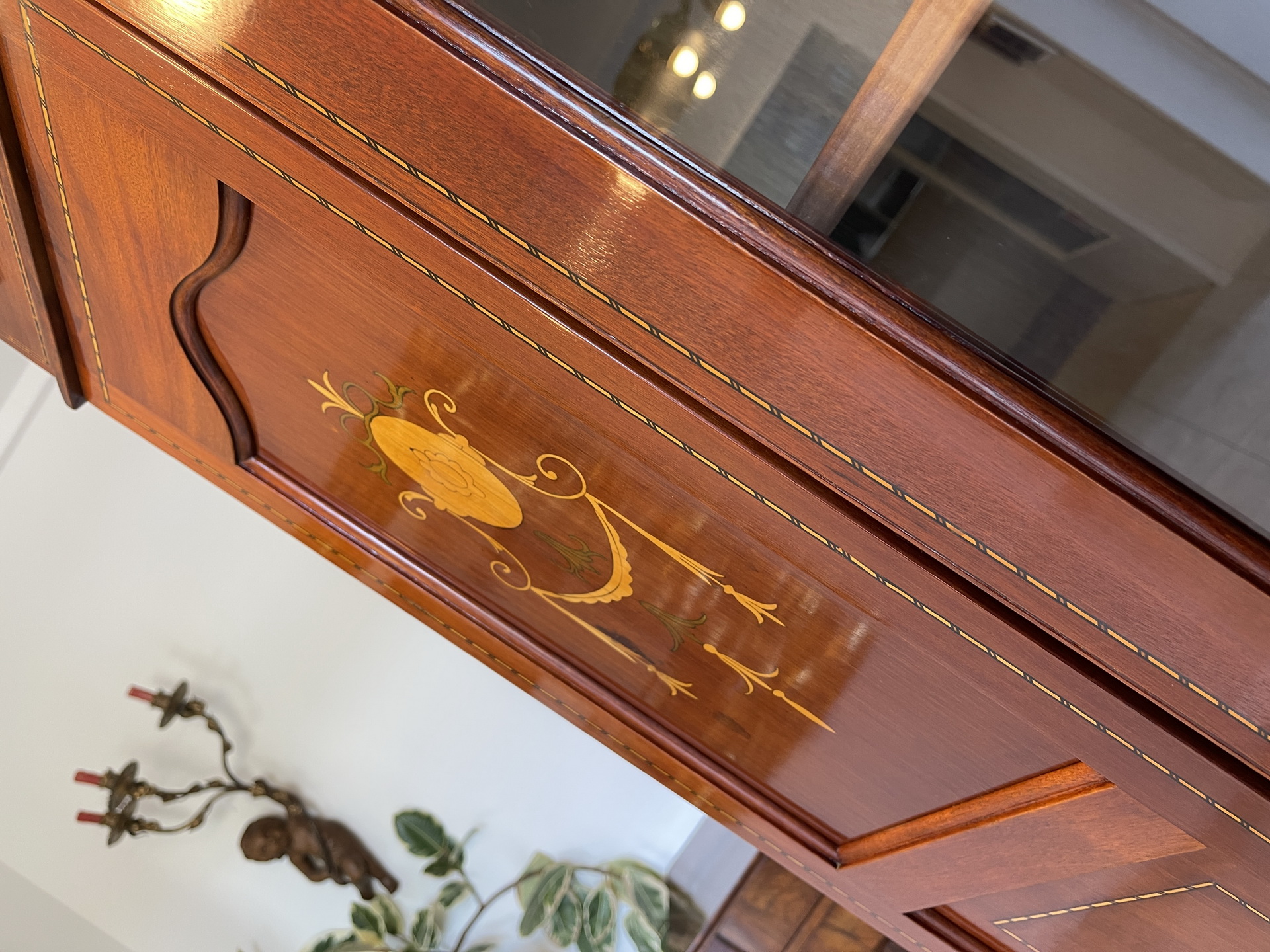 Buaernschrank-Kasten-77 Restaurierter Jugendstil Garderobenschrank Vitrinenschrank A4161