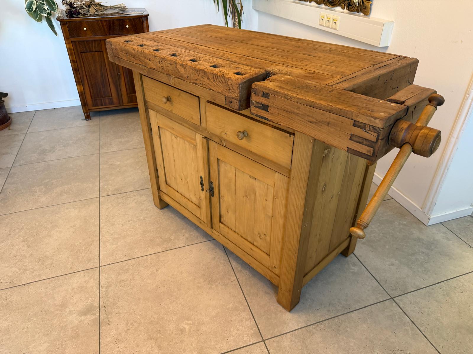 Holzbank aus Eiche & Fichte | Unikat aus altem Holz | IFANTIK D2878