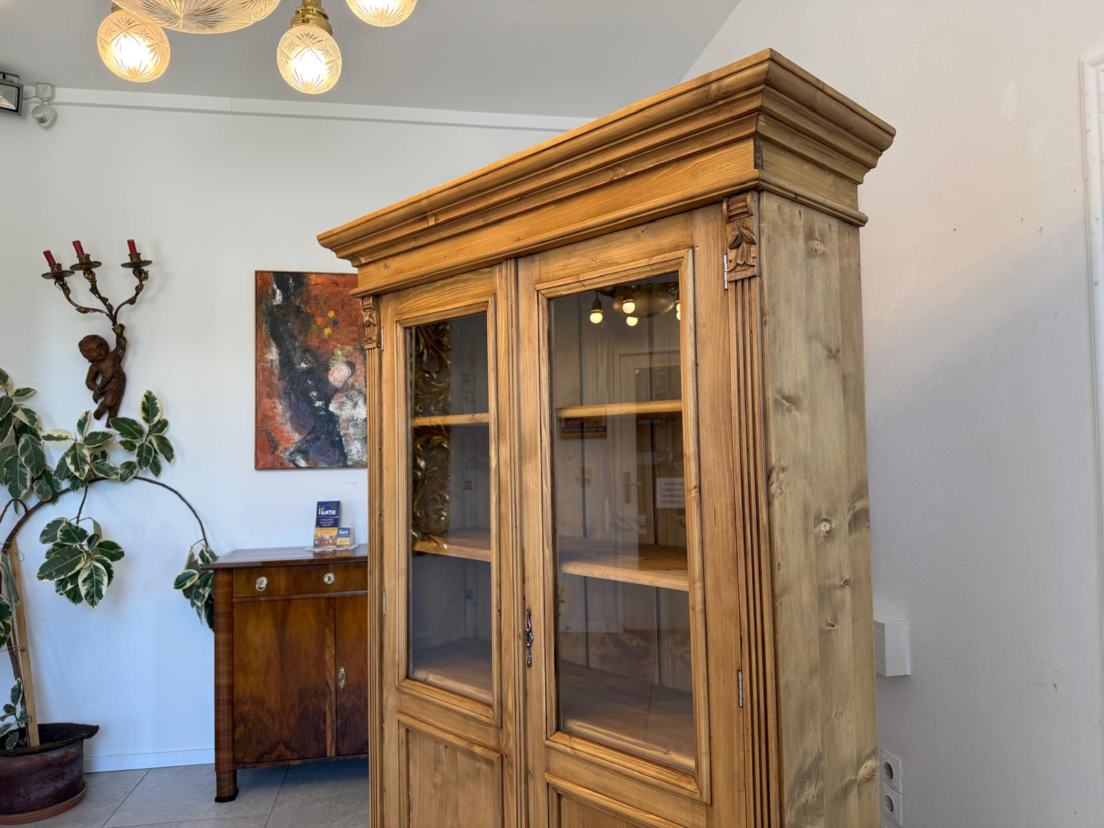 Bäuerliche Vitrine Bauernvitrine Bücherschrank Bauernschrank Glasschrank D2327