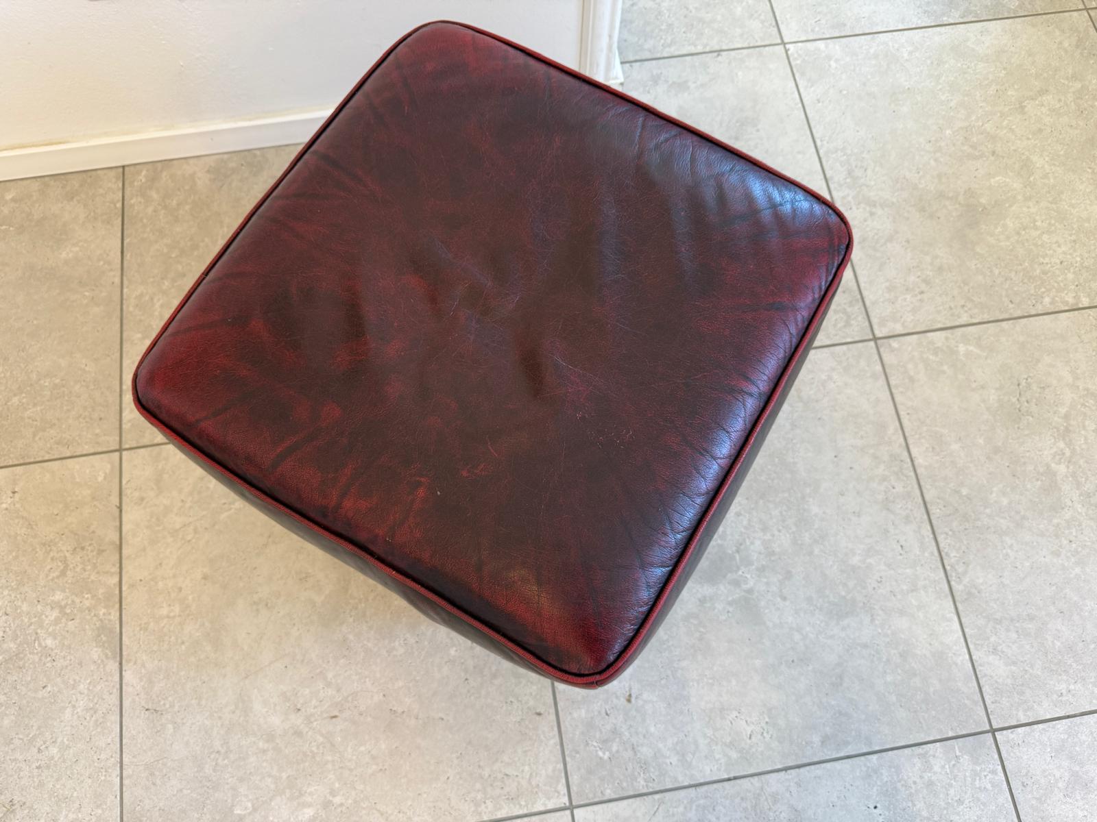 Exclusiver Chesterfield Hocker Traum G2087