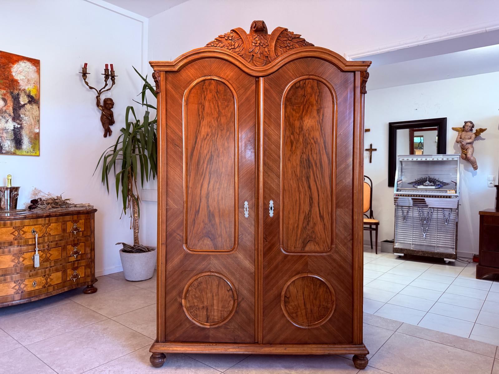 Restaurierter Gründerzeit Kleiderschrank Kleiderkasten Alt Wien D2717