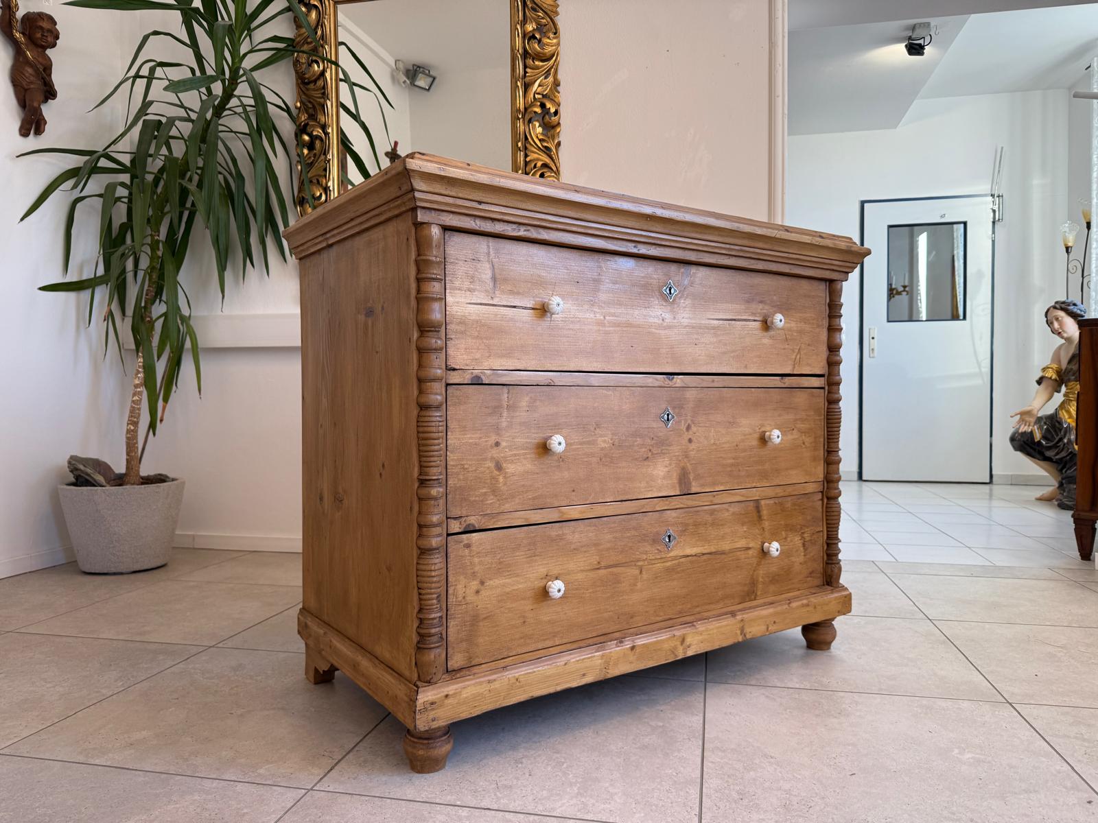 Originale Gründerzeit Kommode Antik 3 Laden aus Fichtenholz Weichholz G2282