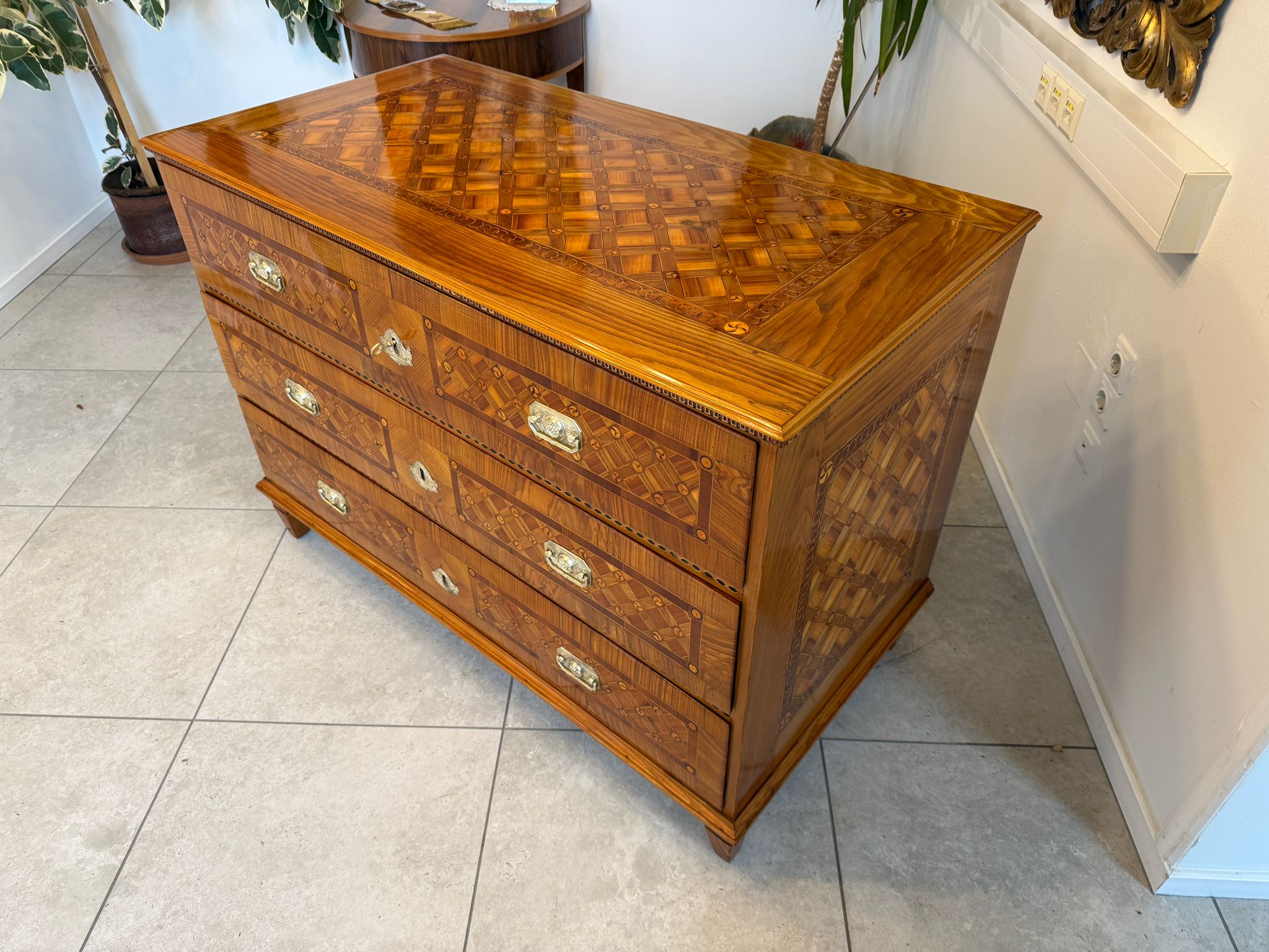Restaurierte Marketierte Barock Ladenkommode Original Nussfurniert Antiquität D1045