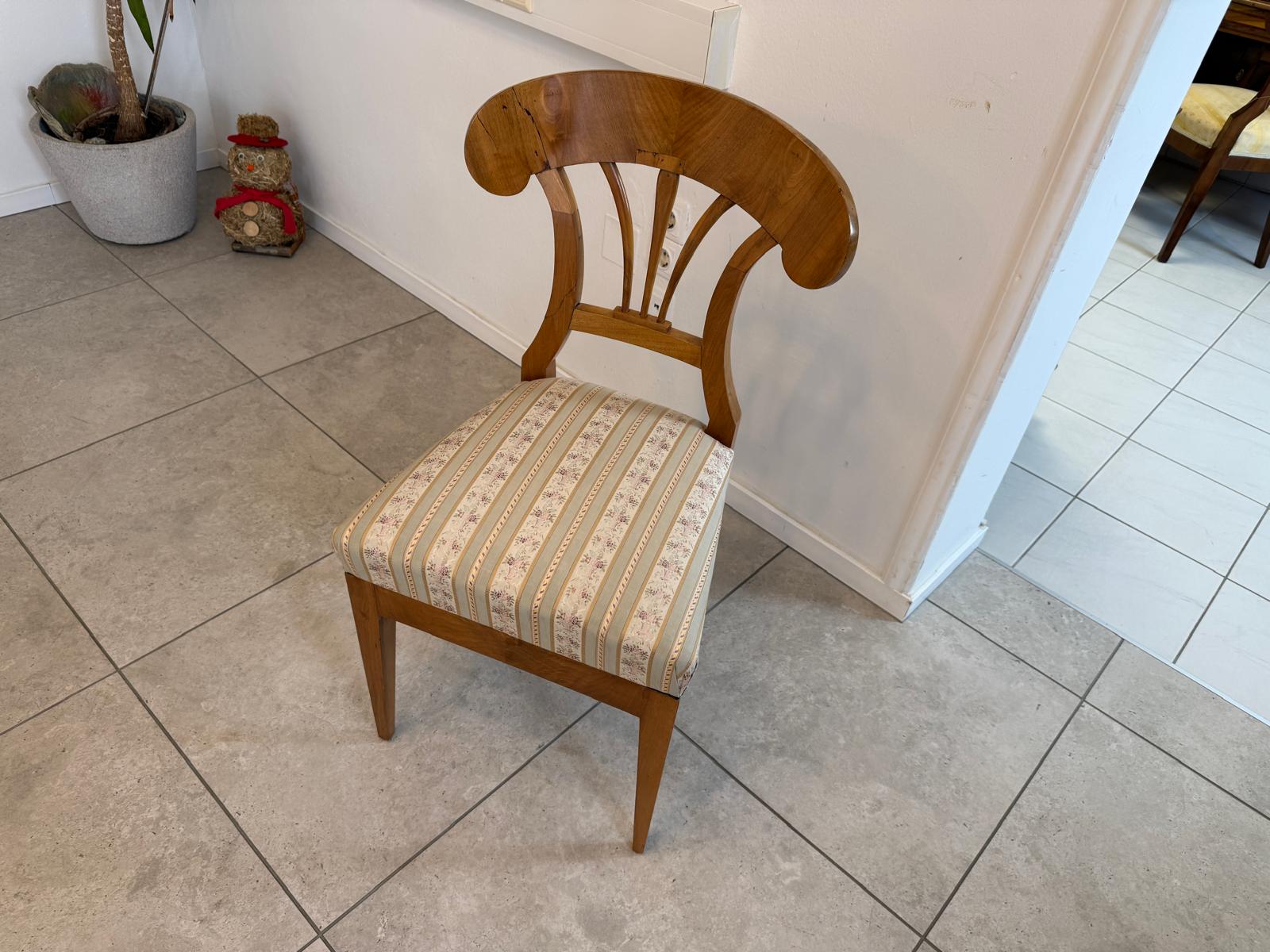 Originaler Biedermeier Sessel Nussholz Schaufelsessel D1005