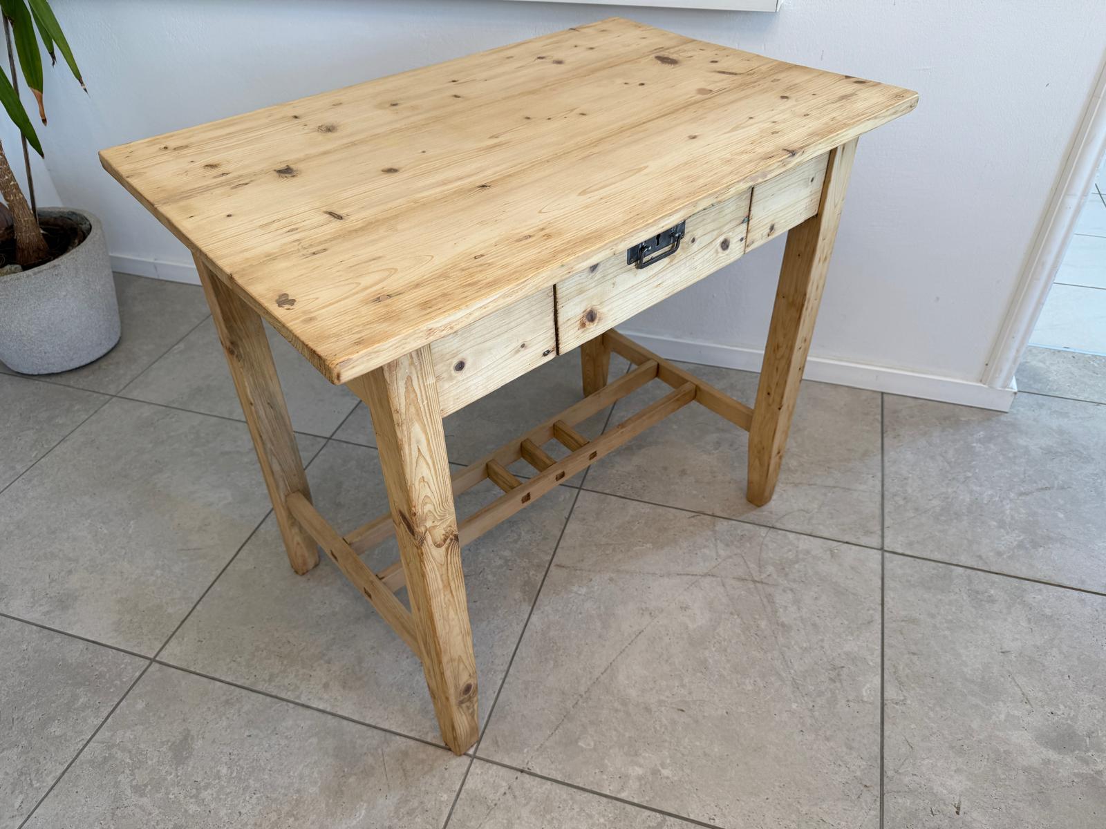 Bäuerliches Jugendstil Tischerl Beistelltisch Bauerntisch G2026