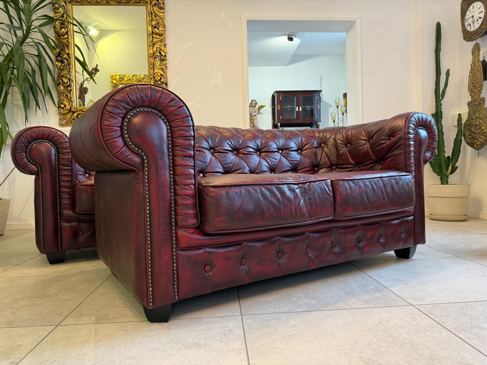 Chesterfield Ensemble 3 teilig Ledersofa Fauteuils Clubmöbel Cultmöbel D2302