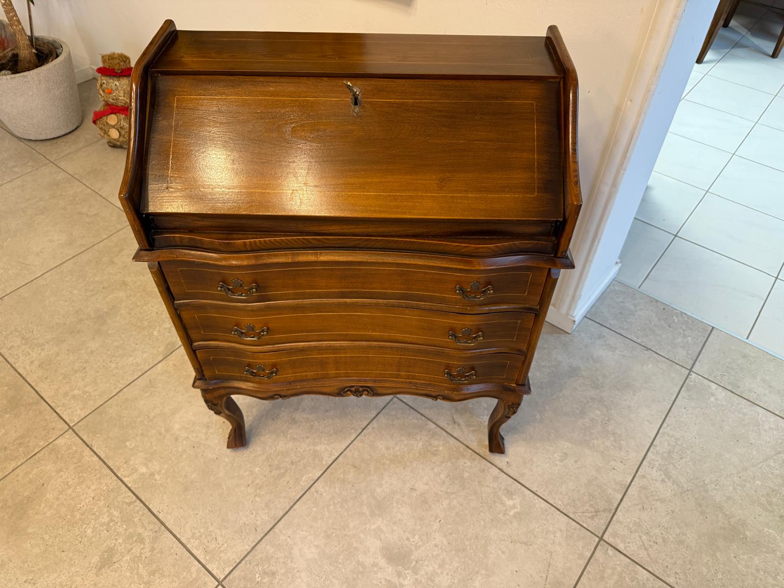 Zierlicher Barocker Sekretär Schreibtisch Wurzelholz G2310