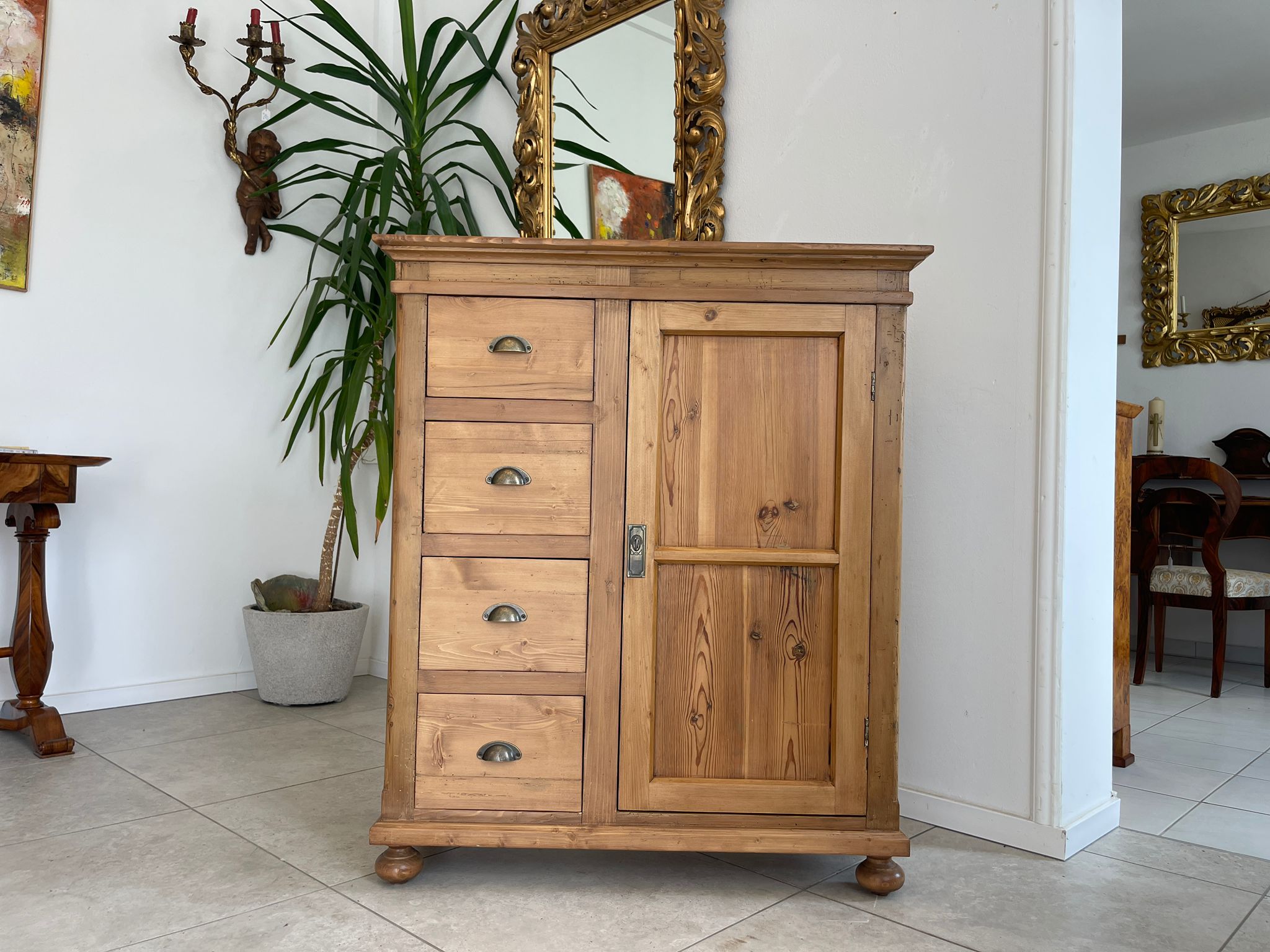 Uriger Jugendstil Brotschrank Almerschrank Vorratskasten Kasten Antik G1661