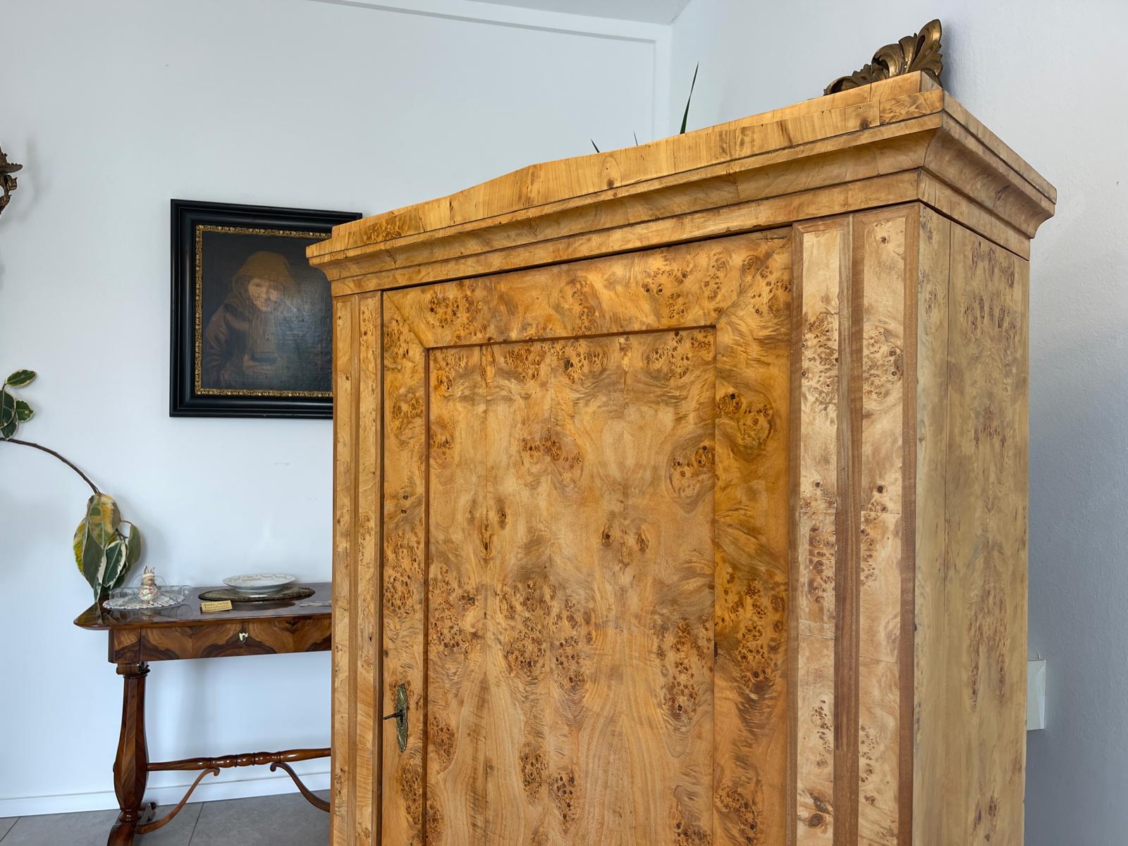 Sale Maserbirkenholz Biedermeier Schrank Kasten Originalstück G1352