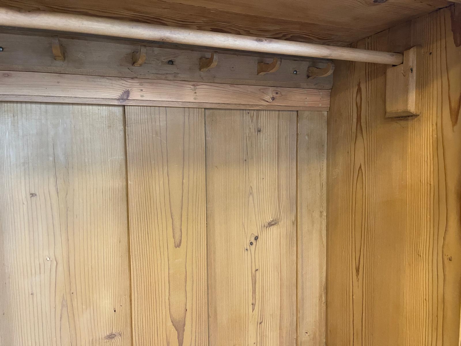 Steirischer Gründerzeit Bauernschrank Naturholzschrank G1091