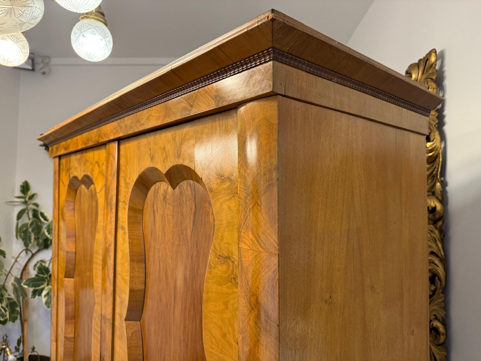 Original Biedermeier Schrank Kleiderkasten Keilschrank G2329