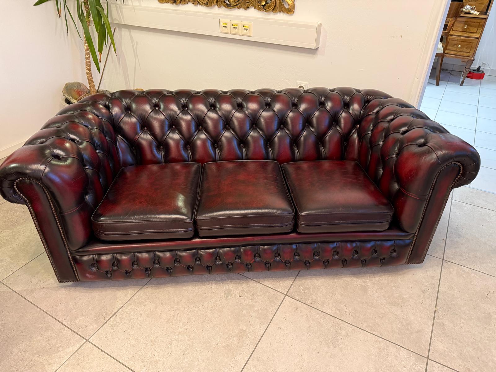 3er Ensemble Chesterfield Sofa Clubfauteuils Cultmöbel Antik D1027