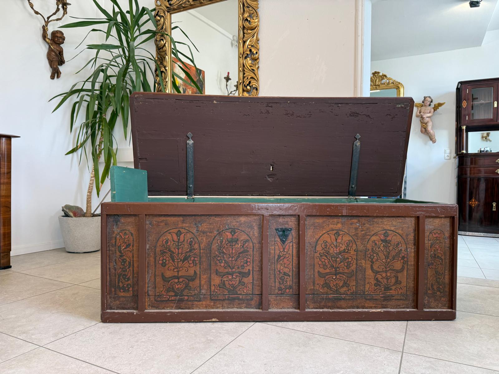 Truhe Landhaustruhe Bauerntruhe Biedermeier Truhe Handbemalt D2319