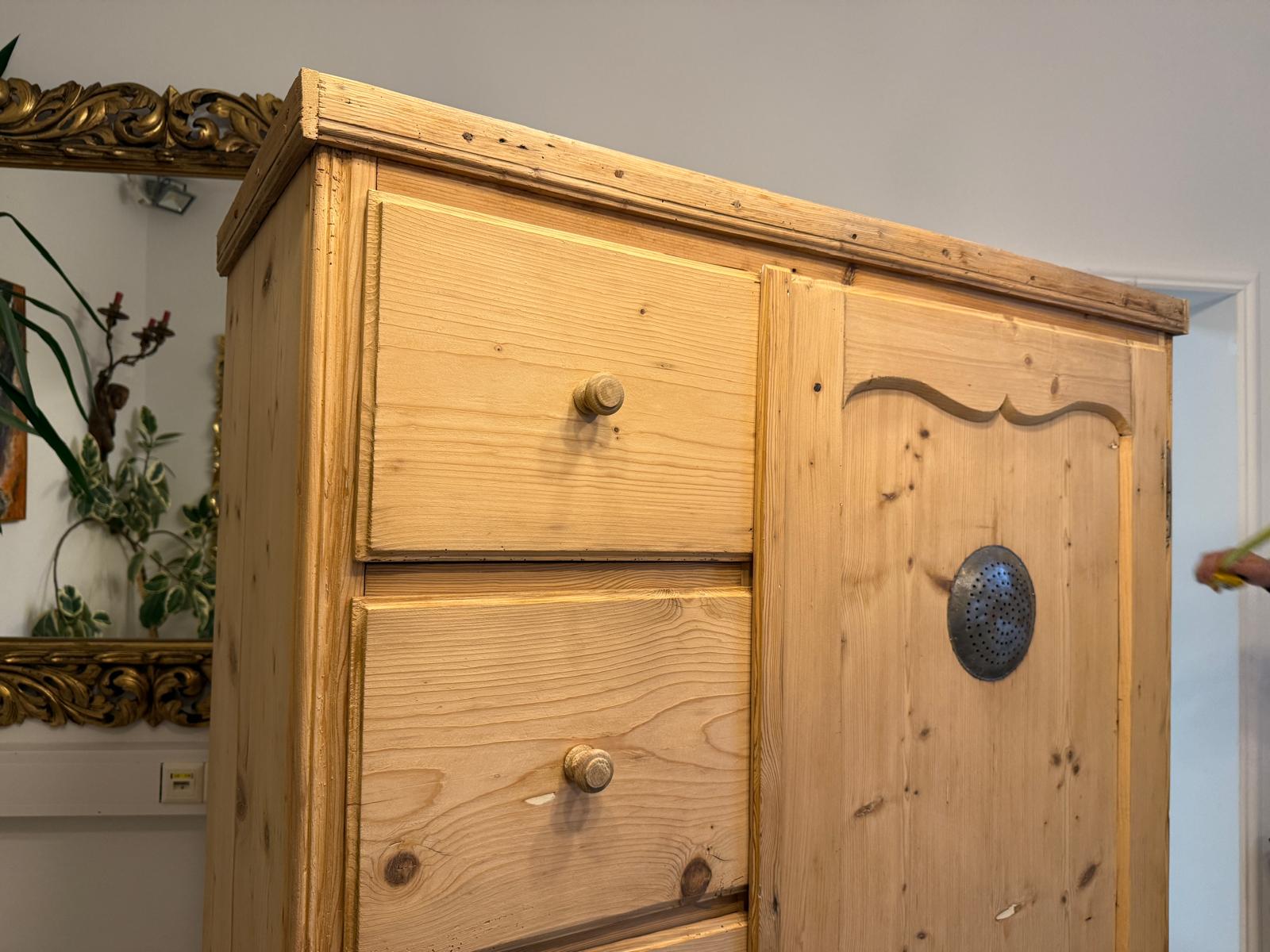 Uriger Biedermeier Brotschrank Almerschrank Speiskasten Bauernkasten G2246