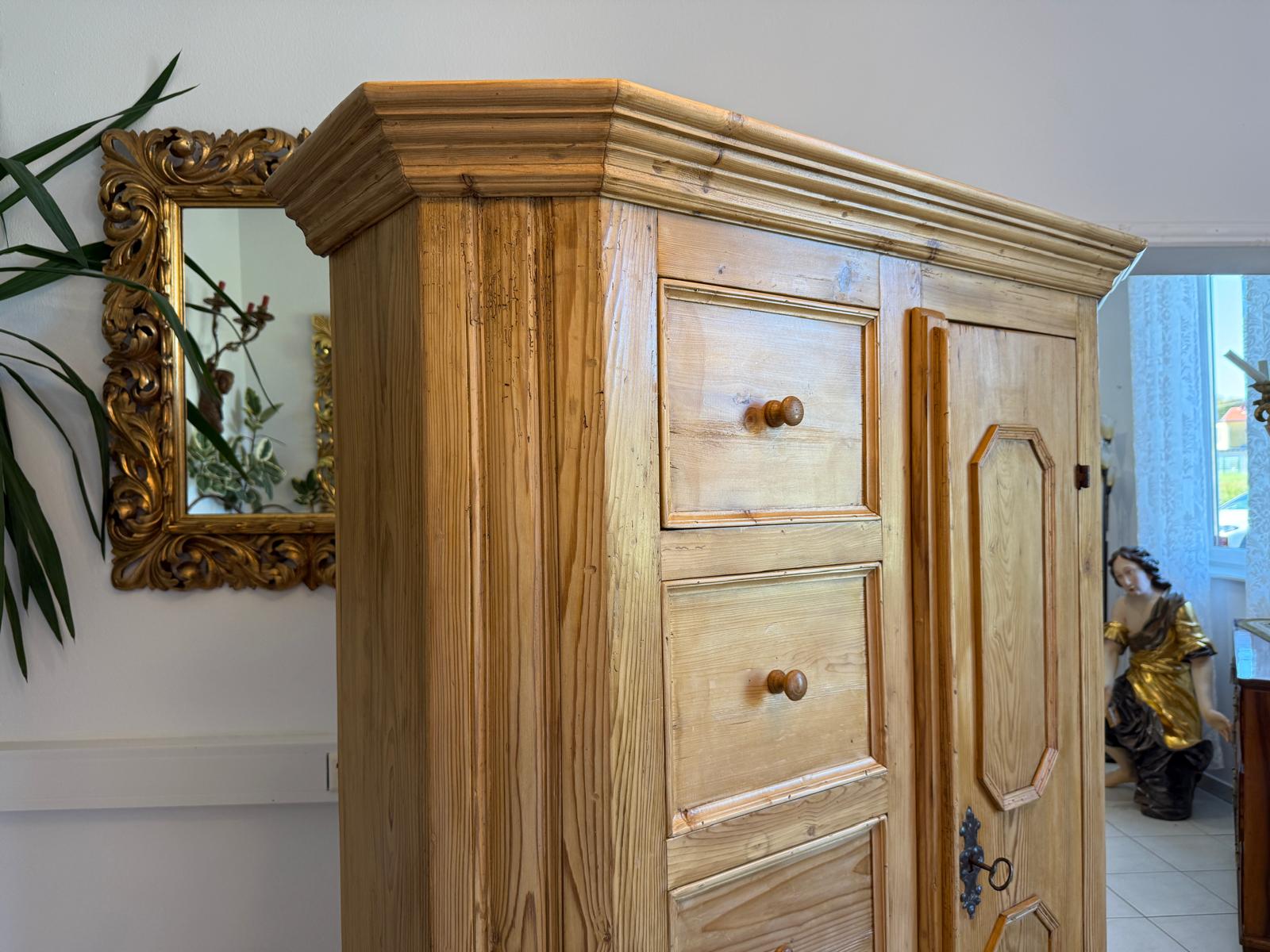 Restaurierter Biedermeier Brotschrank Almerschrank Vorratskasten Bauernschrank G2038