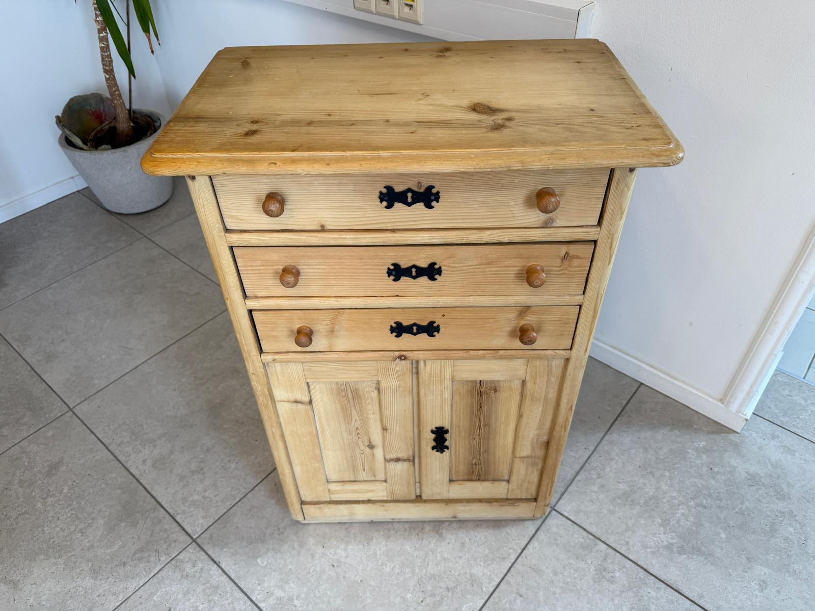 Bäuerliche Anrichte Kommode Laden Kasterl Antik Weichholz G2118