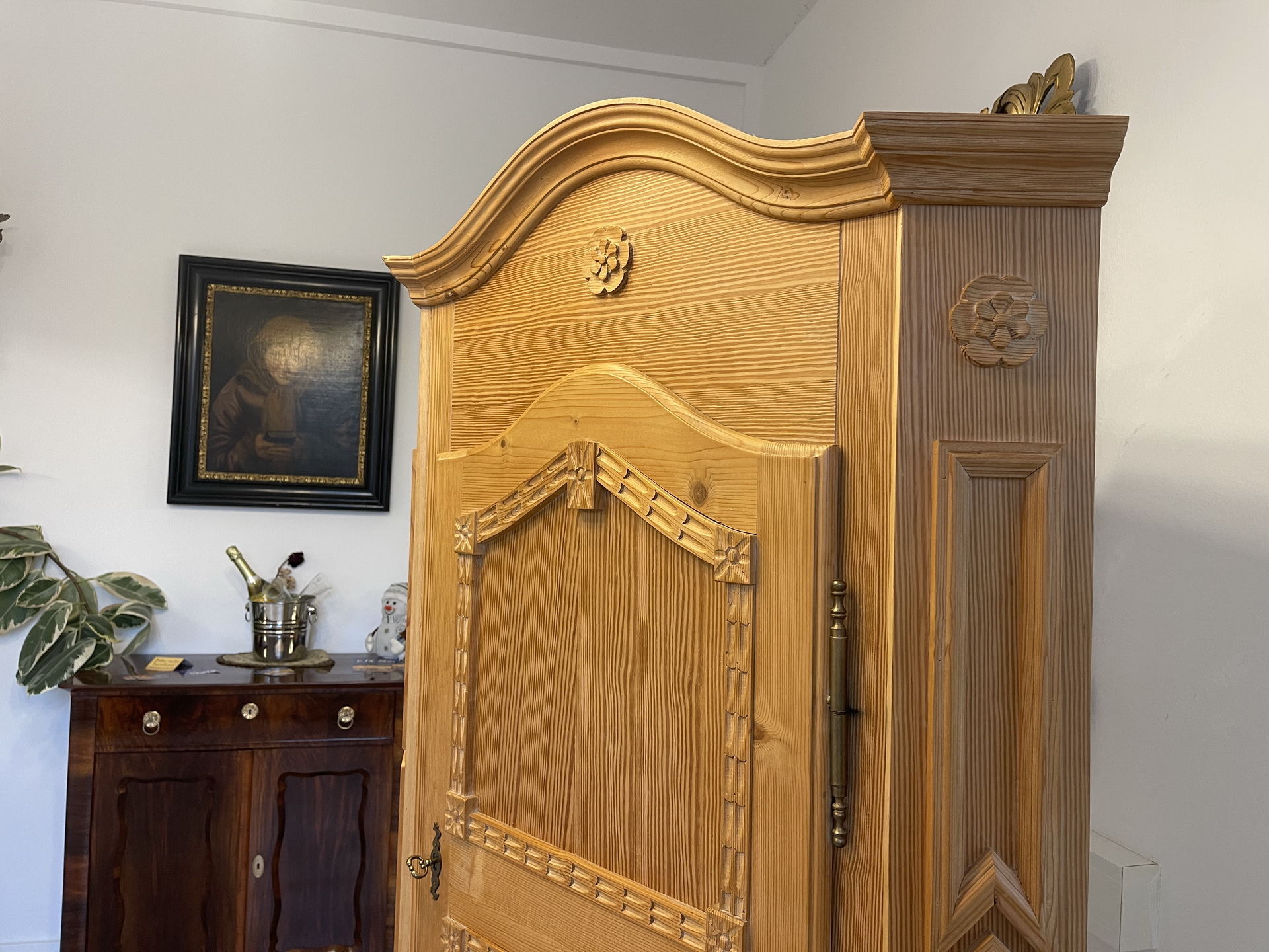 Bauernkasten-72 Bauernschrank Eckschrank Landhausschrank Barockstil B1982