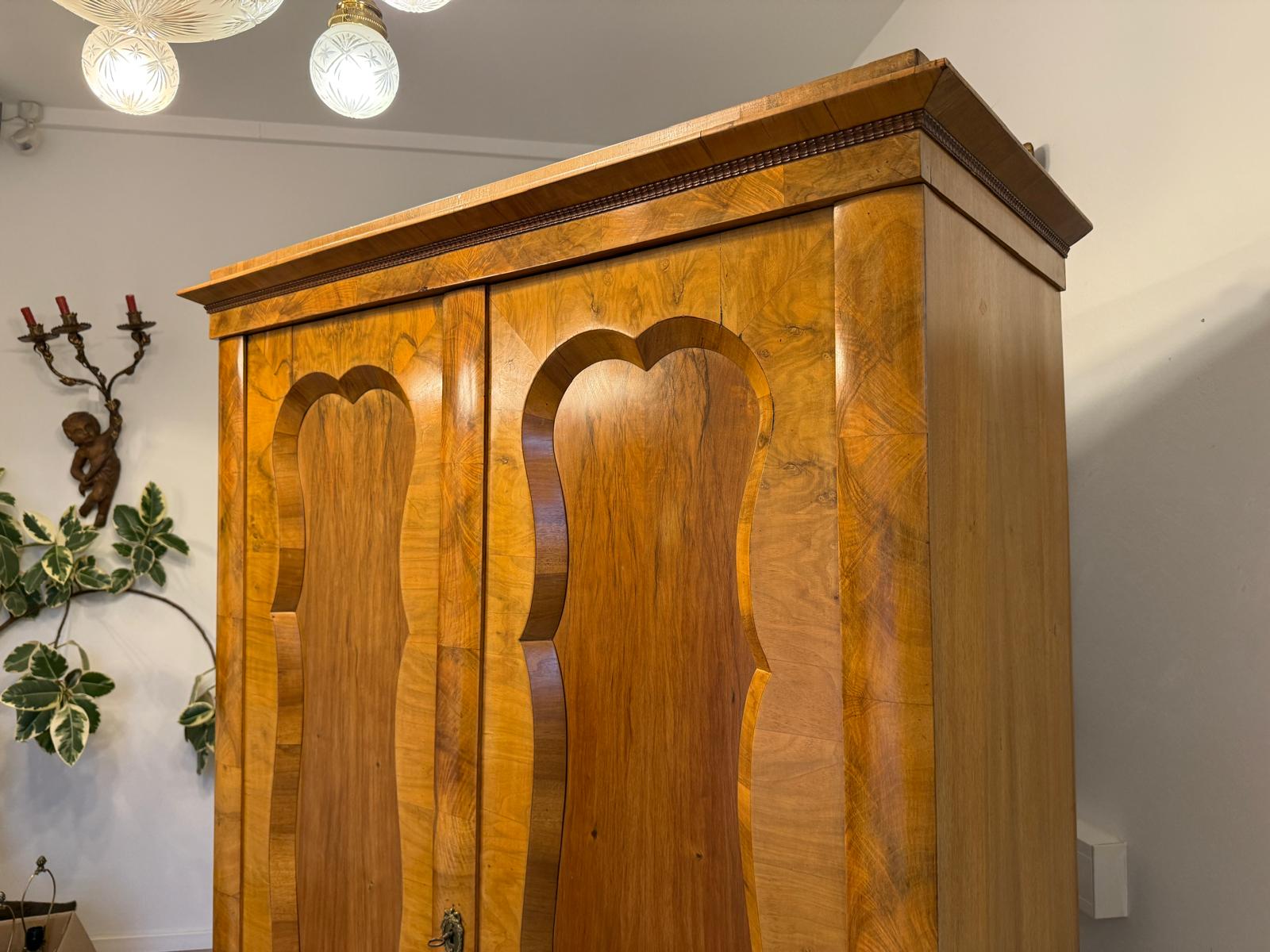 Original Biedermeier Schrank Kleiderkasten Keilschrank G2329