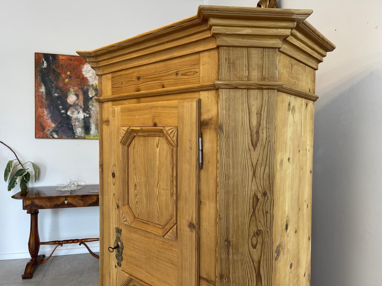 Uriger Brotschrank Almerschrank Vorratsschrank Bauernkasten Antik G1697