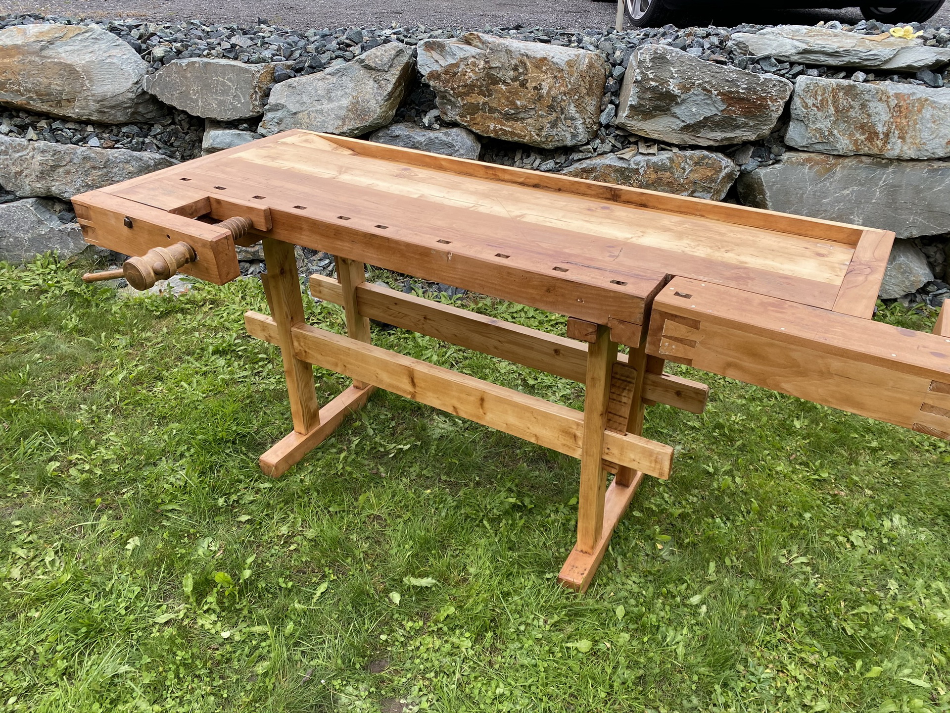 urige alte Hobelbank, Werkbank, Tisch restauriert - breite 201cm E2053